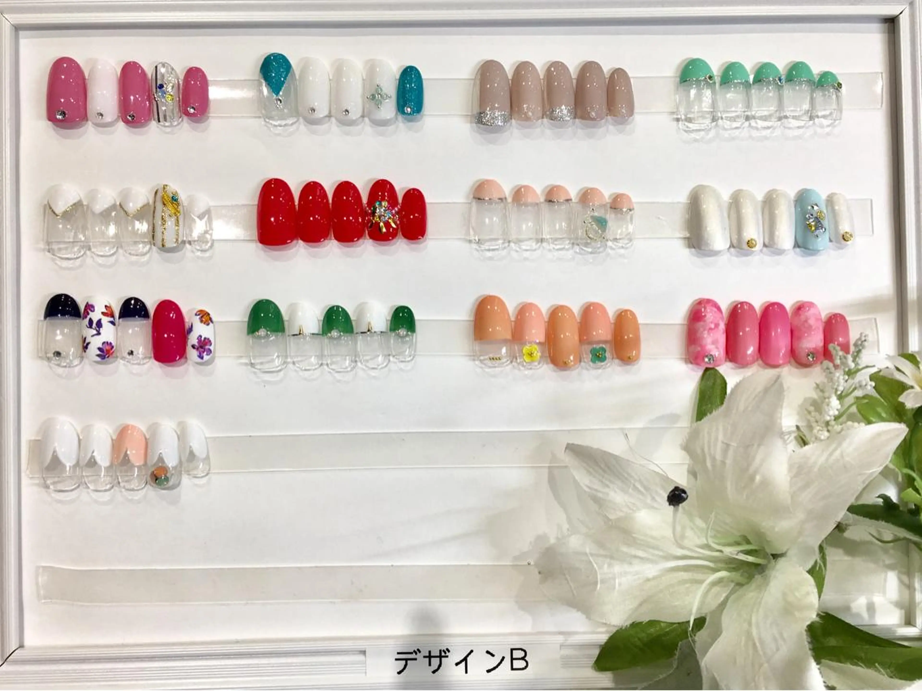 ネイル 持ち込み ストーンネイル 佐藤 まりえのネイルデザイン