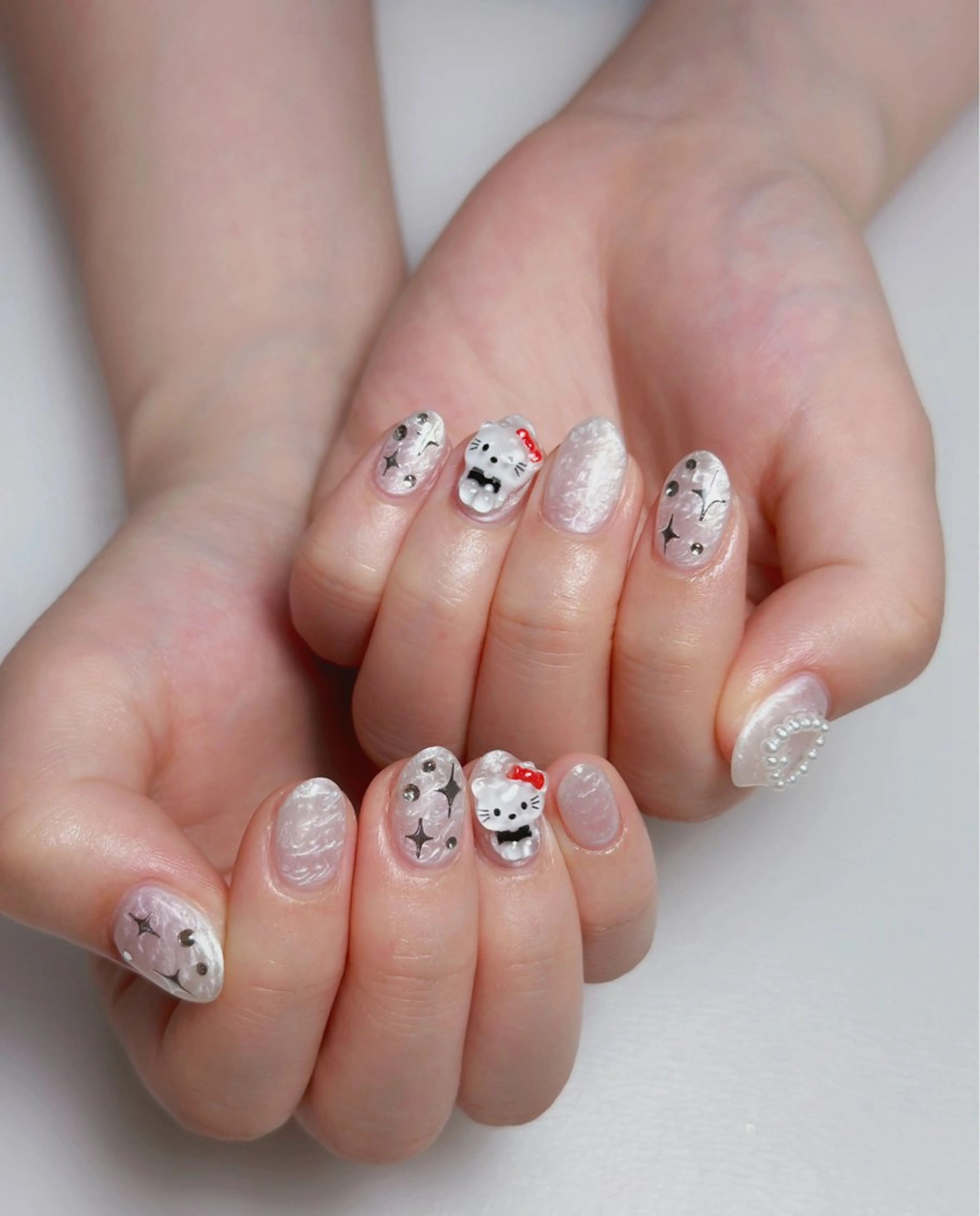 ネイル オーロラネイル 長さ出し フットネイル ラメ(グリッター) ラメグラデーション ハンドネイル 👍thumbs up nail👍のネイルデザイン