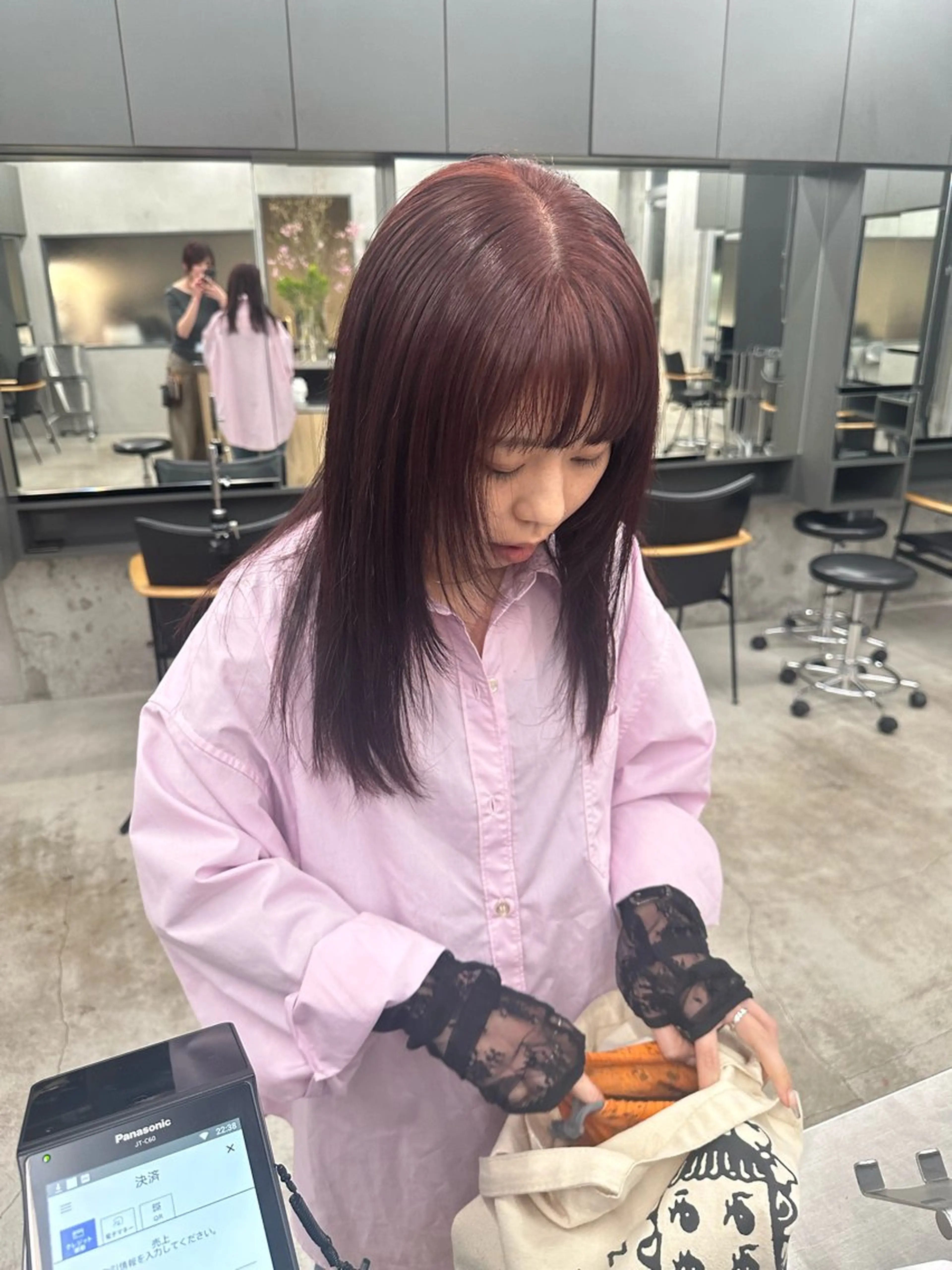 セミロング カラー お悩み解決パーマ hana🩰のヘアスタイル