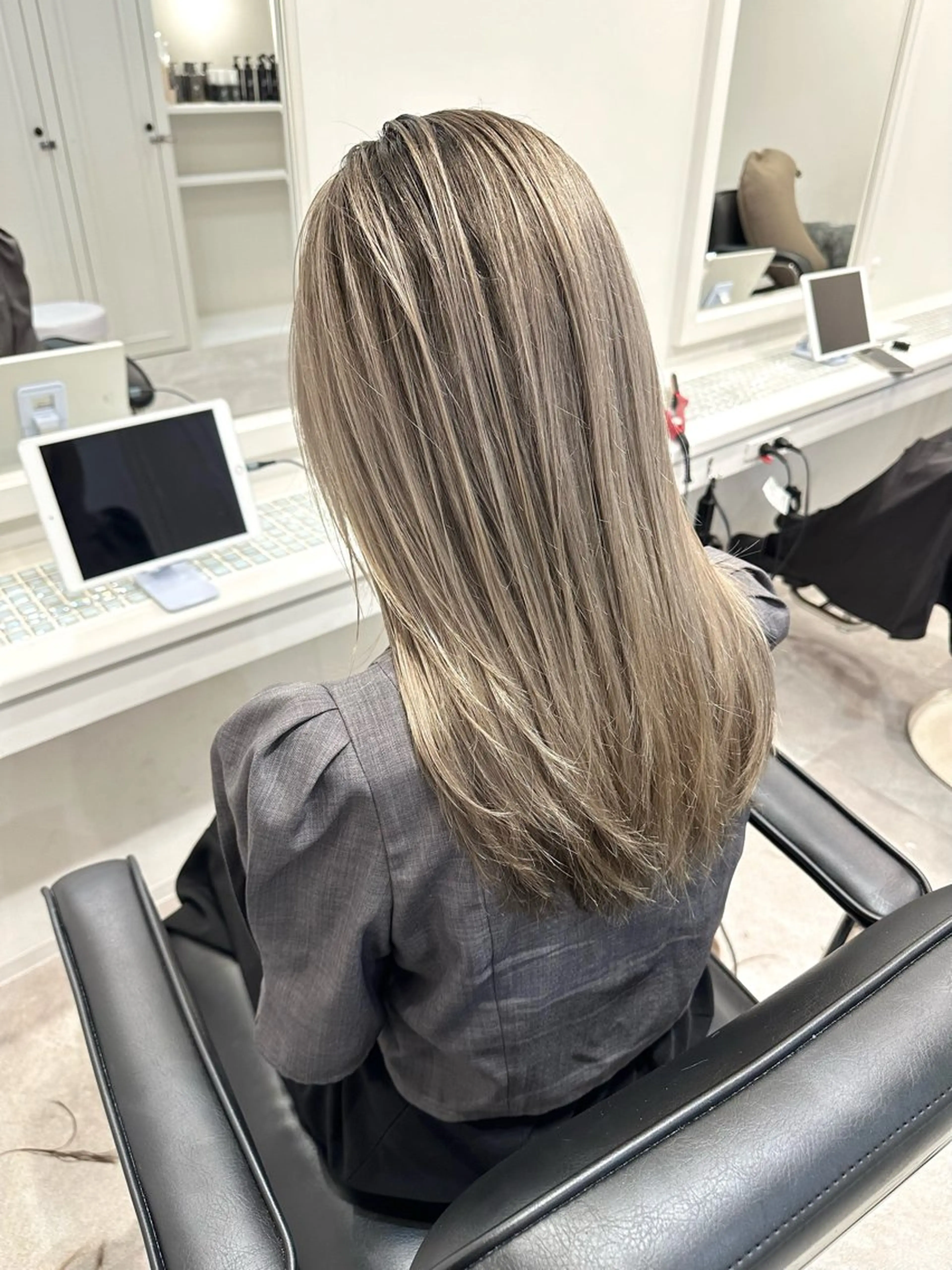 ✨ご新規様限定✨外国人風色気レイヤー×シャドールーツ【バレイヤージュ】✨¥19800〜の写真