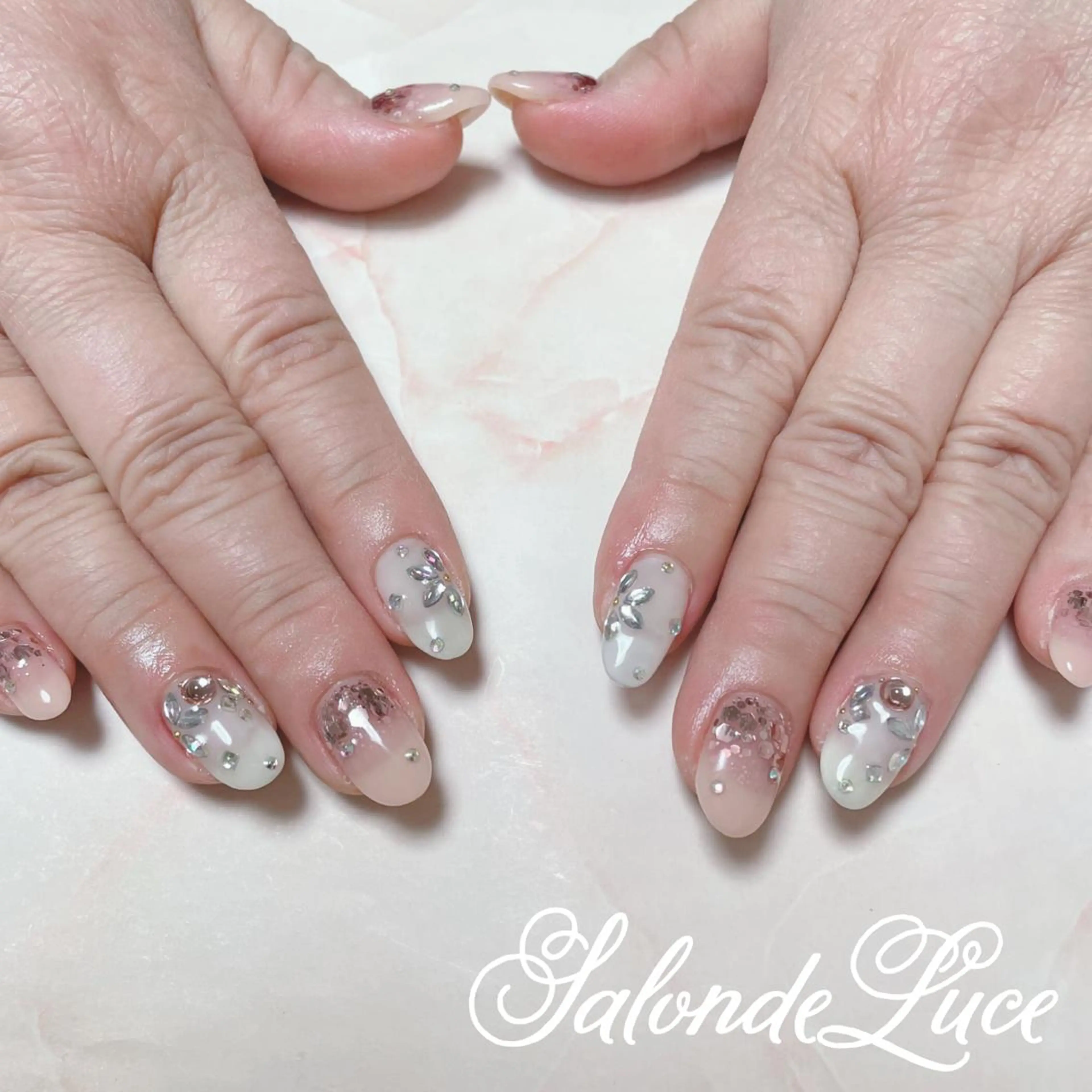 ネイル キラキラネイル Salon de Luceのネイルデザイン