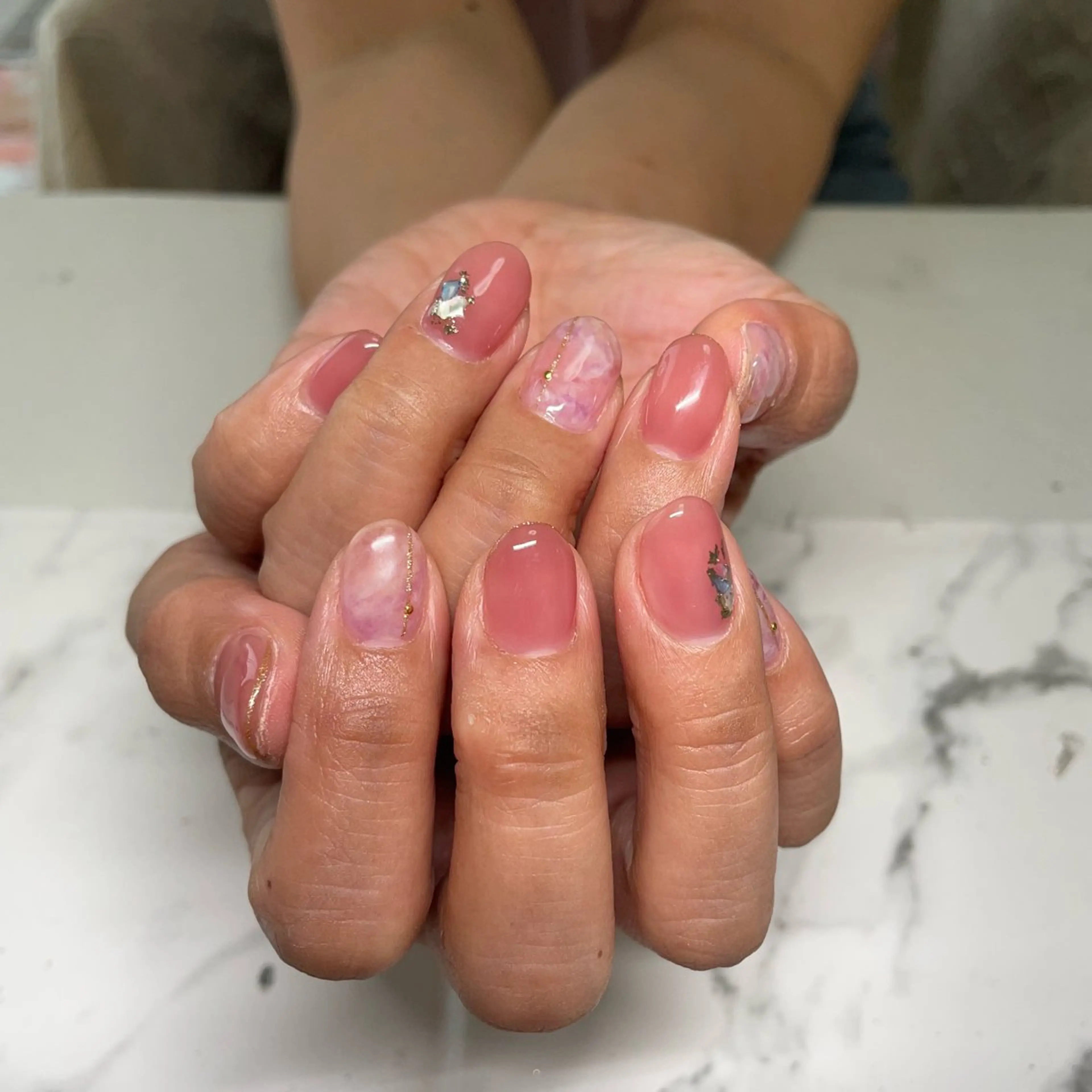 ネイル Mi-roomネイル 耳ツボジュエリーのネイルデザイン