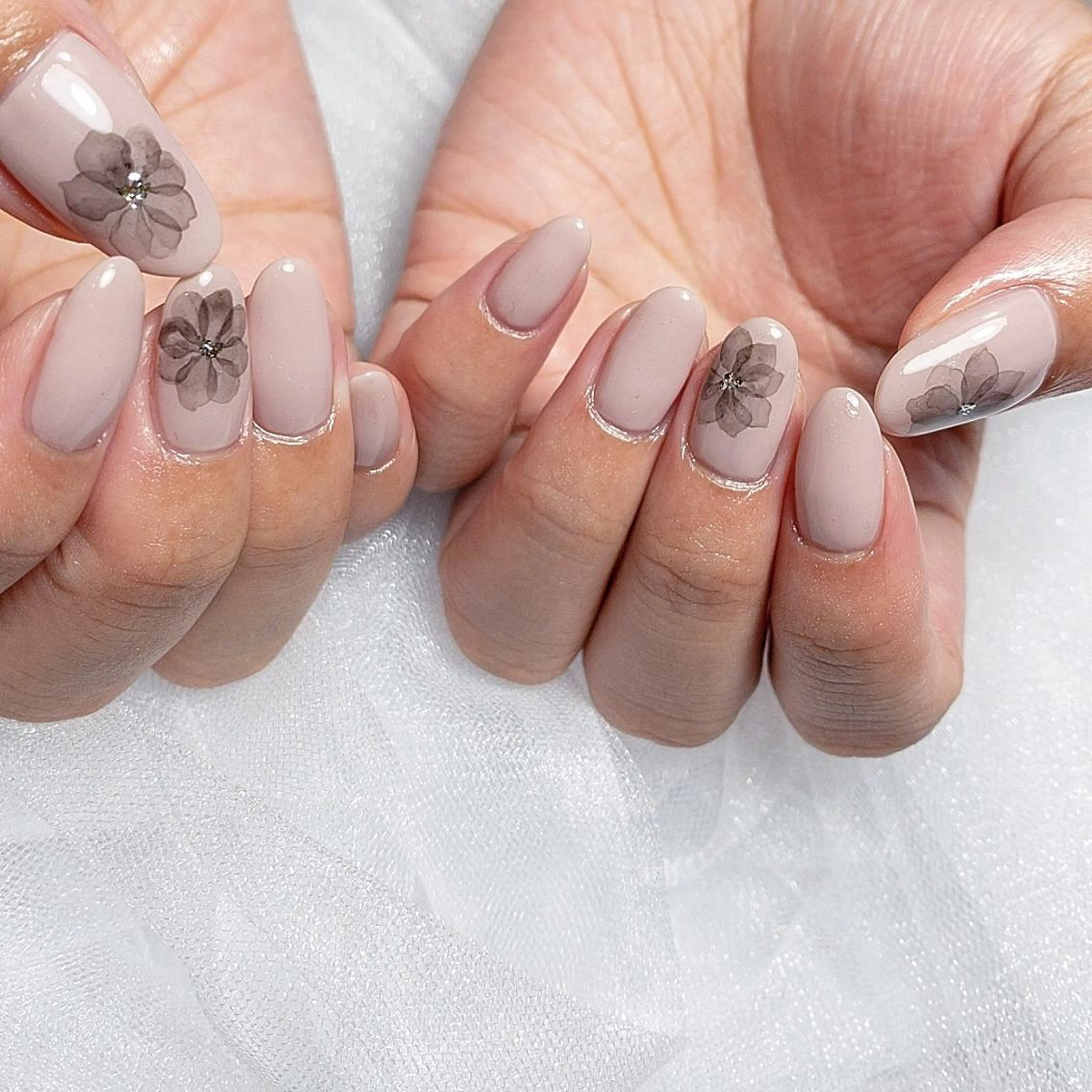 ネイル rokunana 佐野のネイルデザイン