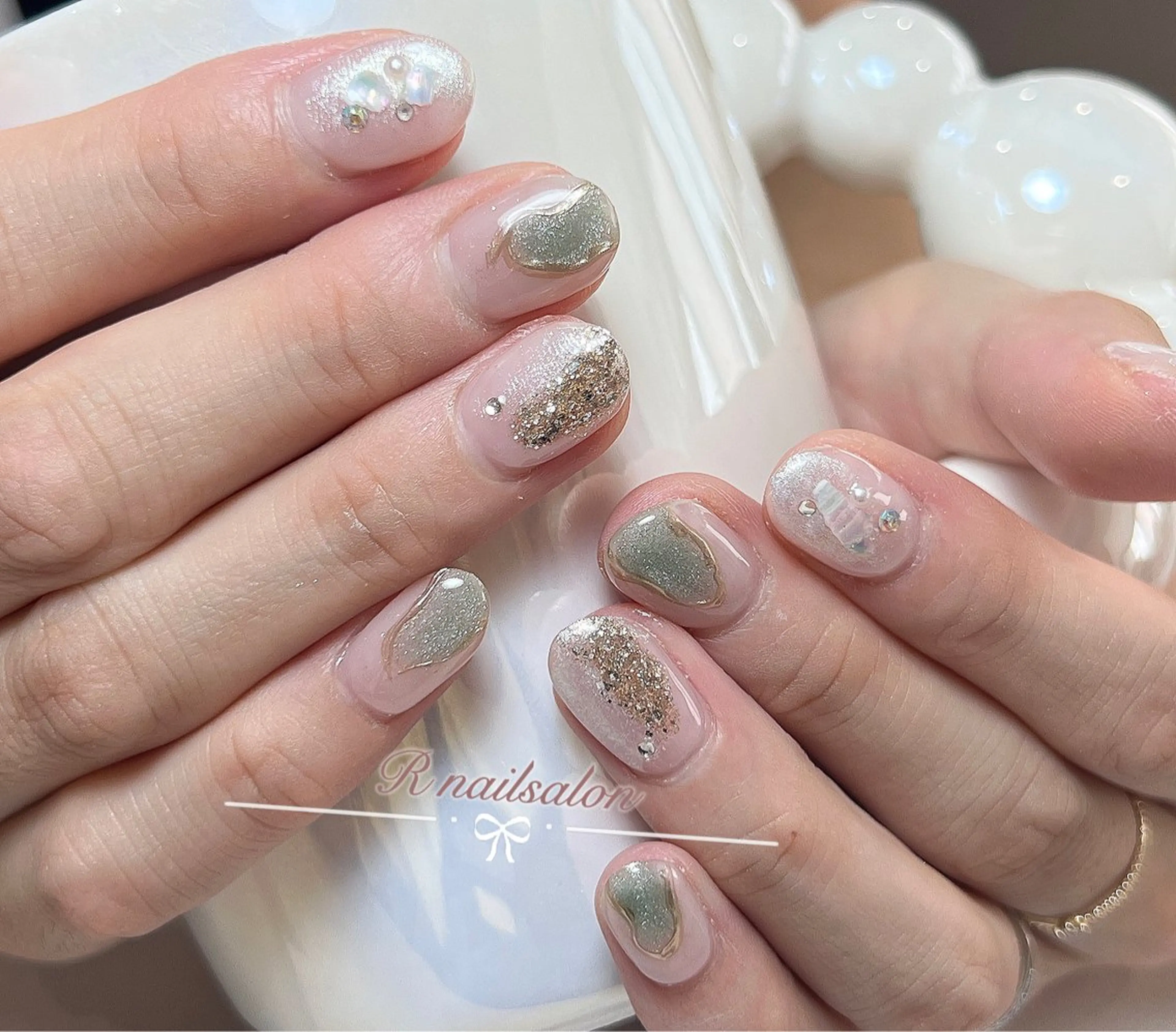 ショート R NAILSALONのネイルデザイン