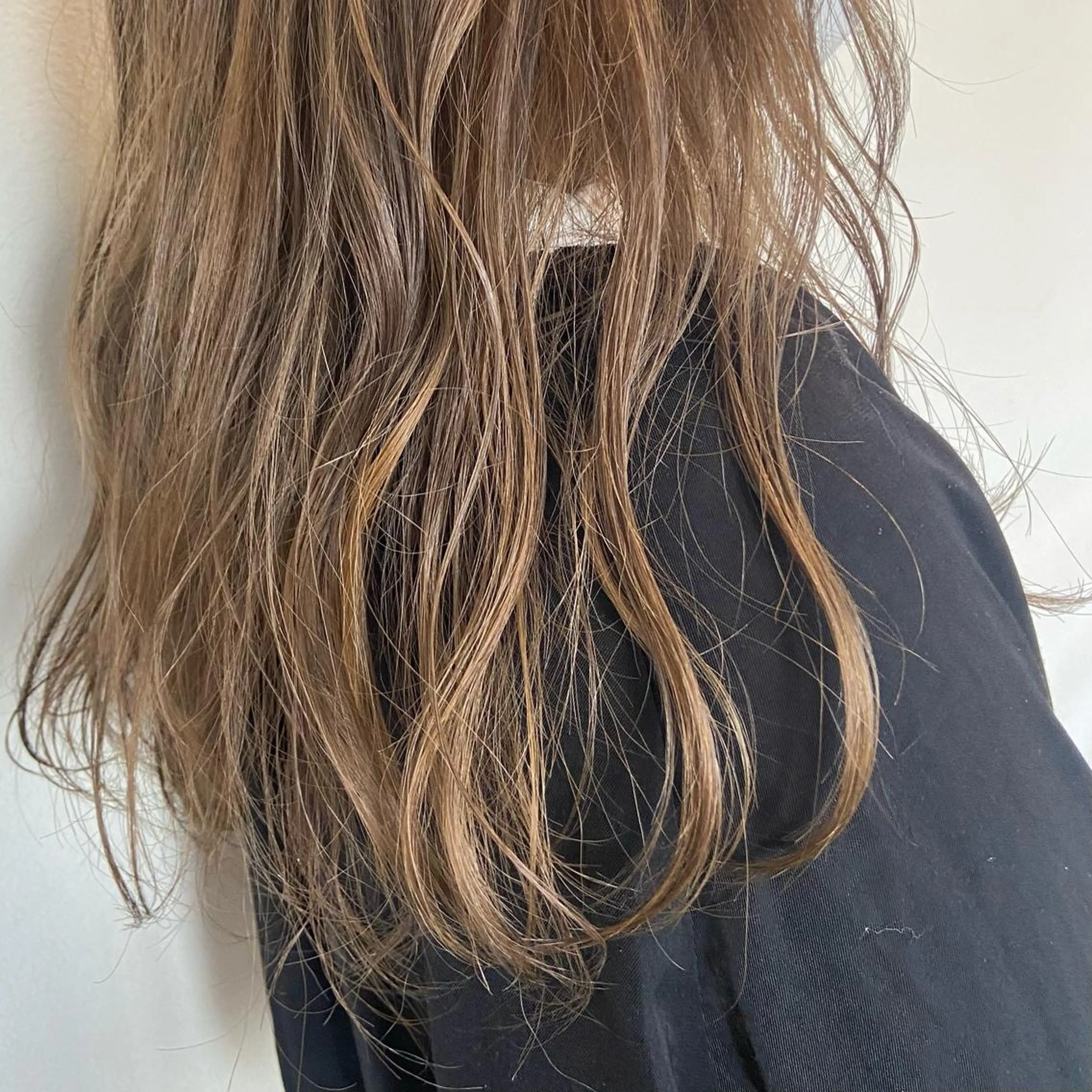 ロング カラー benji名駅店所属・透け感カラー/ momo🦕🌱のヘアスタイル