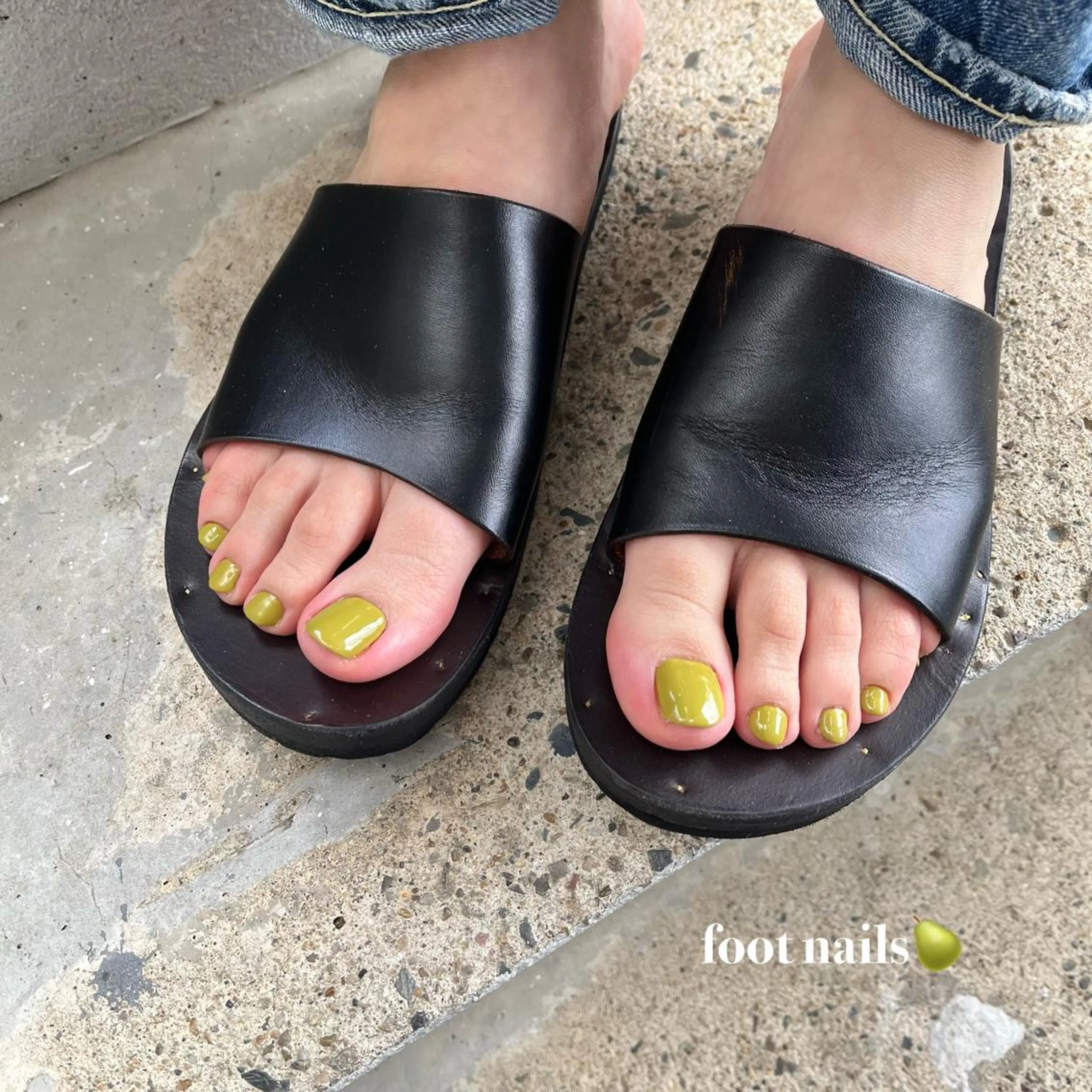 ネイル フットネイル 🤎Two ERI🤎のネイルデザイン