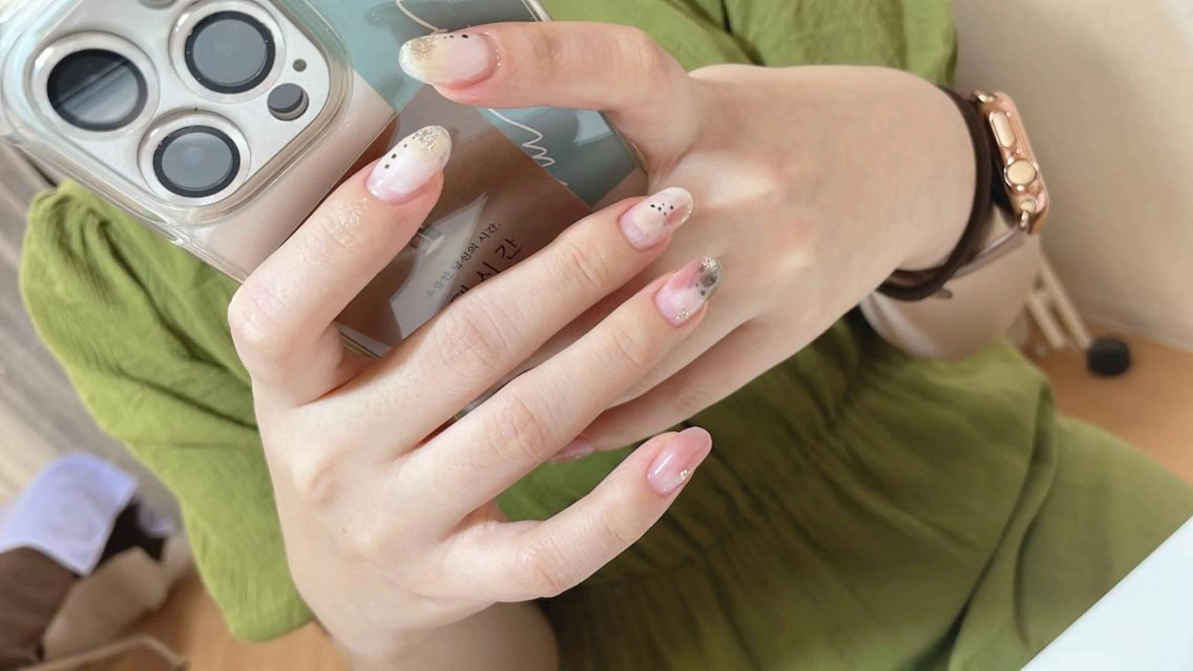 ネイル emi ...の眉毛・アイブロウイメージ