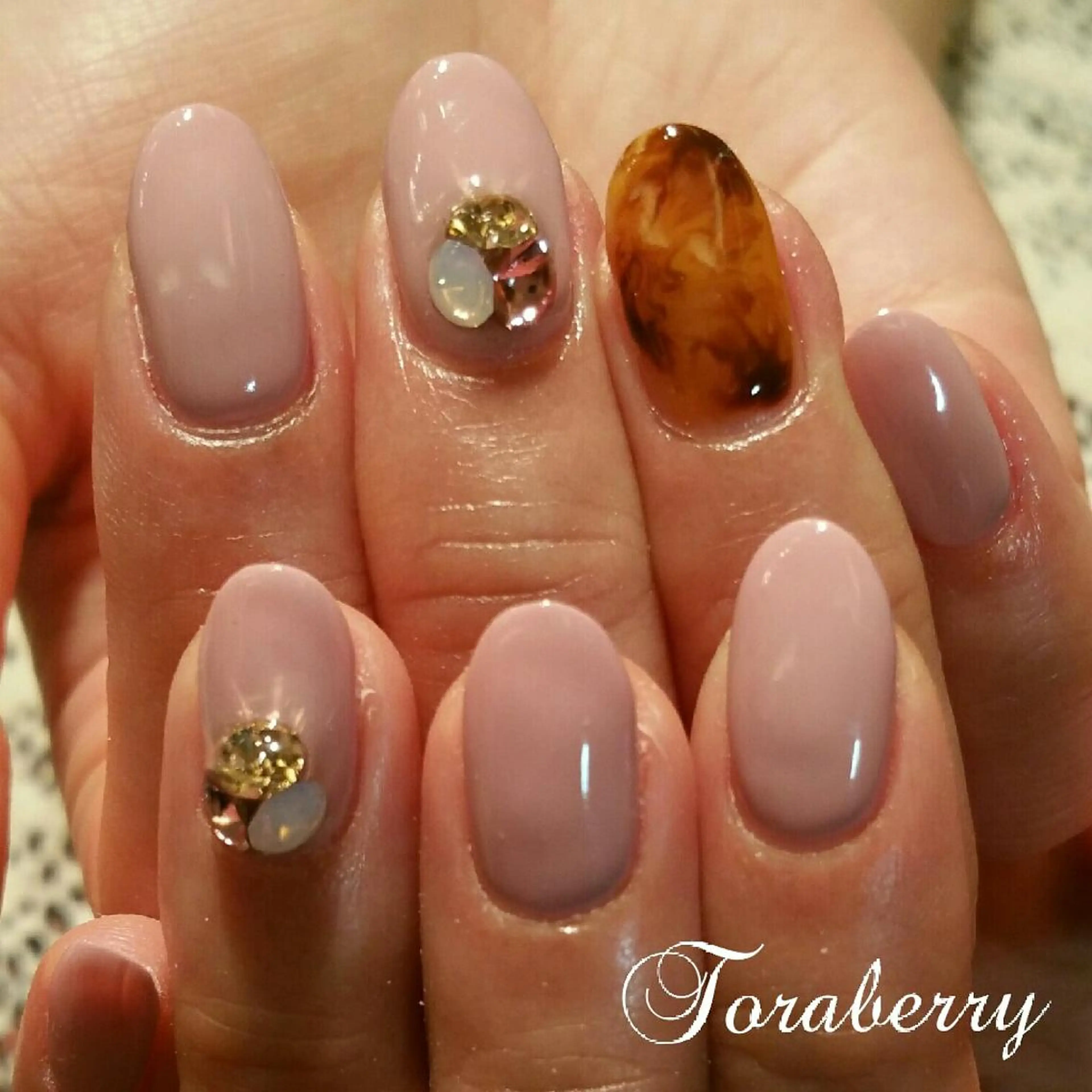 ネイル べっ甲ネイル ネイリスト なつみのネイルデザイン