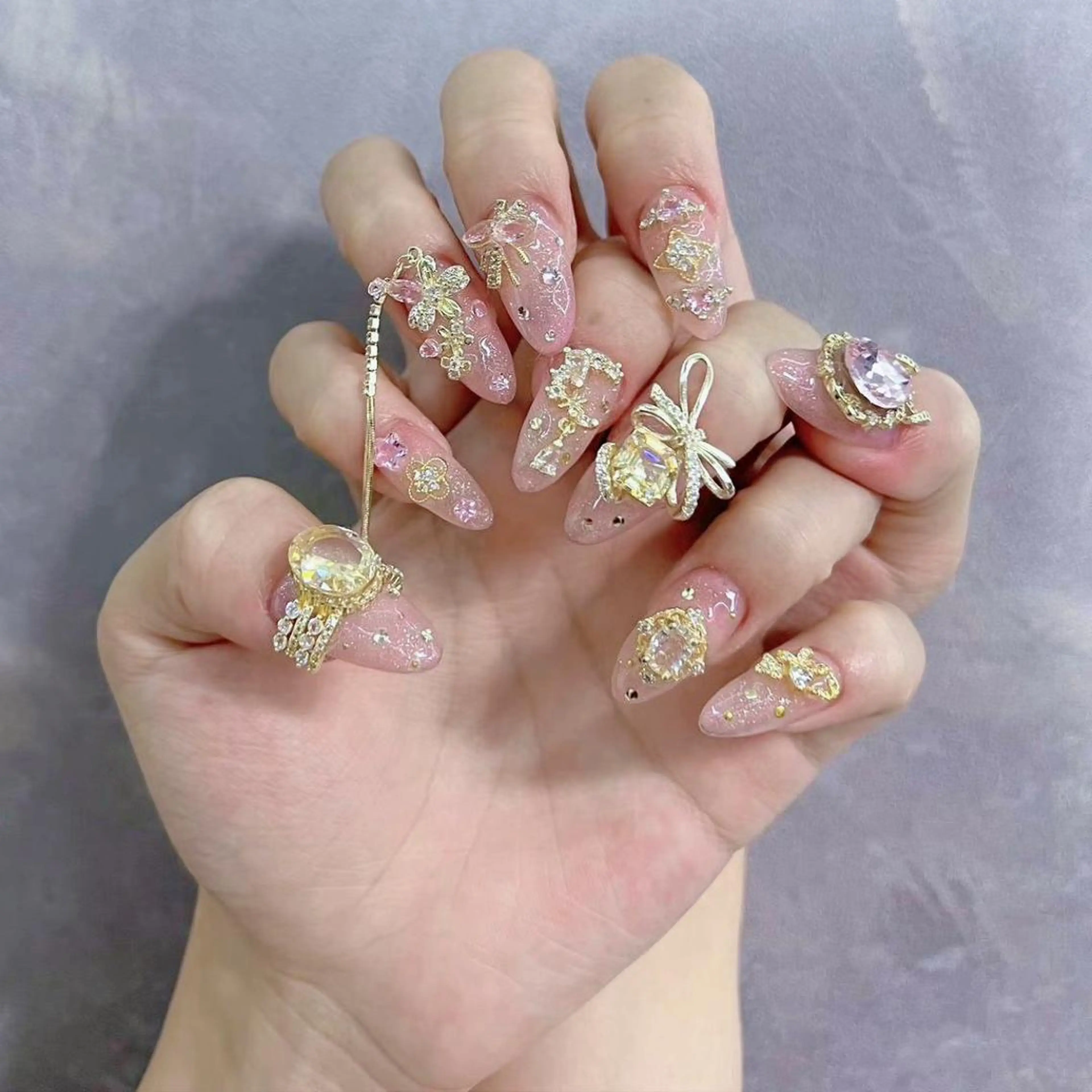 ネイル ハンドネイル ハンドケア ANG Studioのネイルデザイン