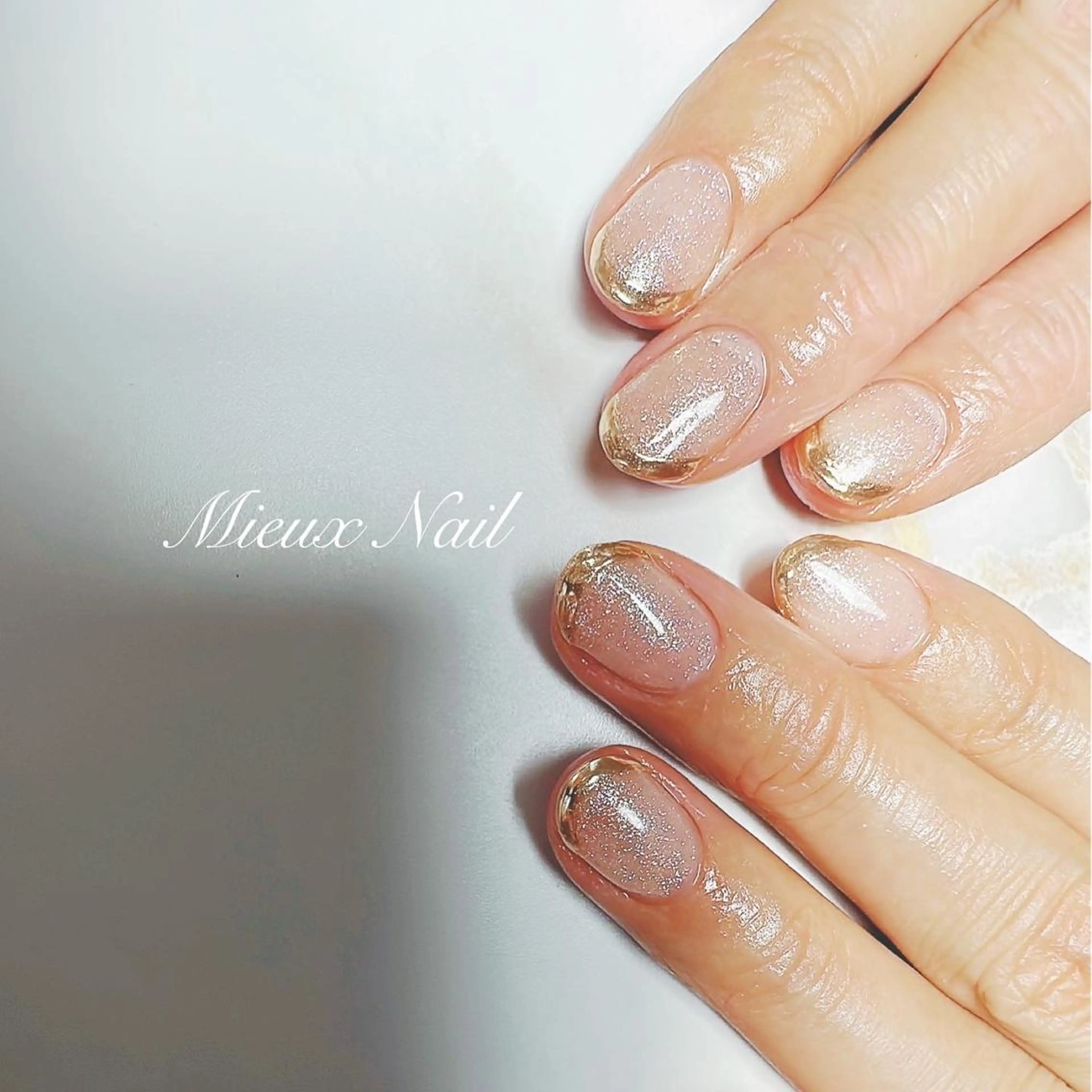 ネイル ブルー フレンチネイル ゴールド ラメ(グリッター) ミラーネイル ハンドネイル 市川 麻衣子のネイルデザイン