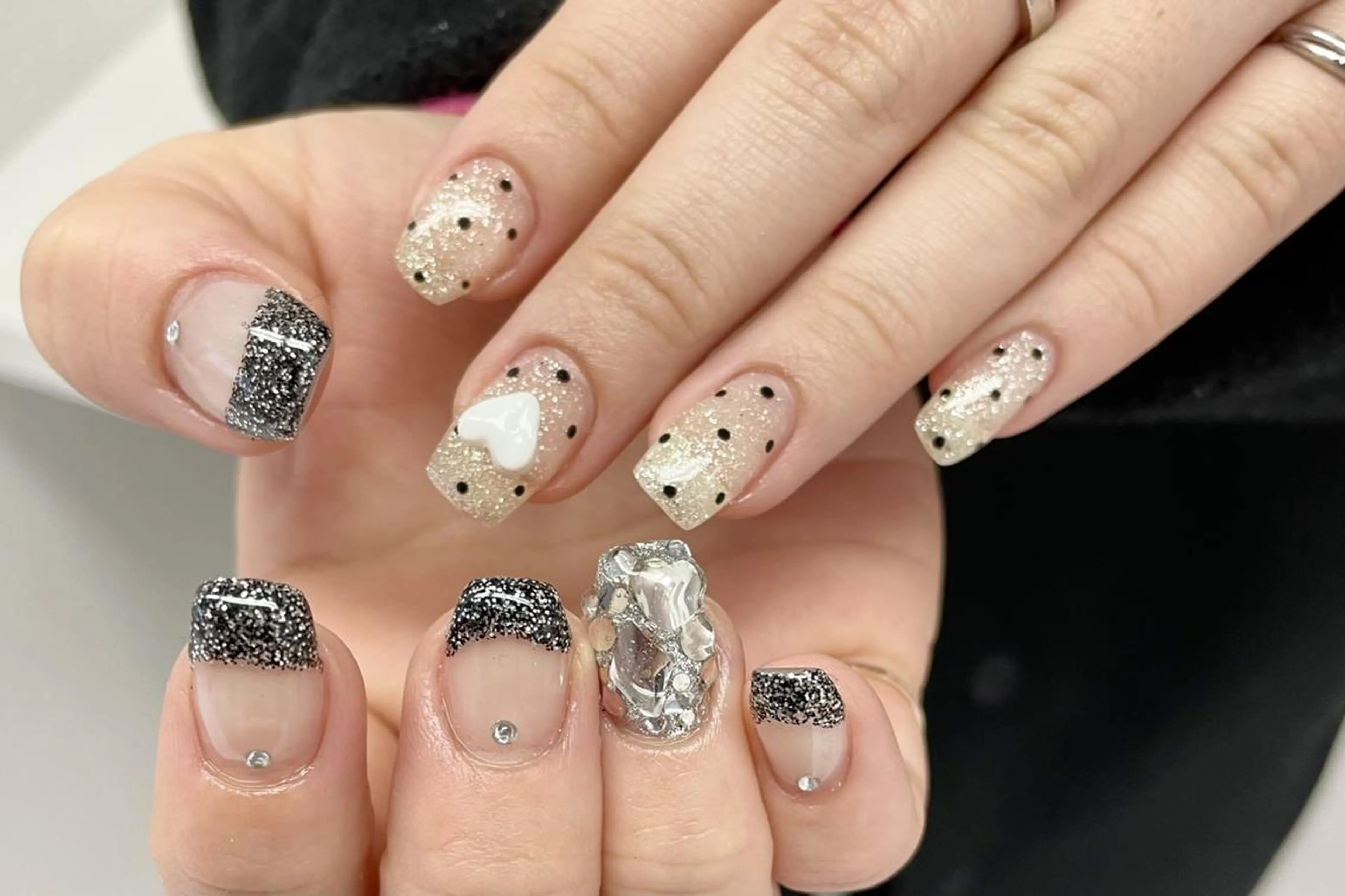 ネイル ハンドネイル 大阪福島 韓国まつげ Sayaka🤍🐩のマツエク・マツパデザイン