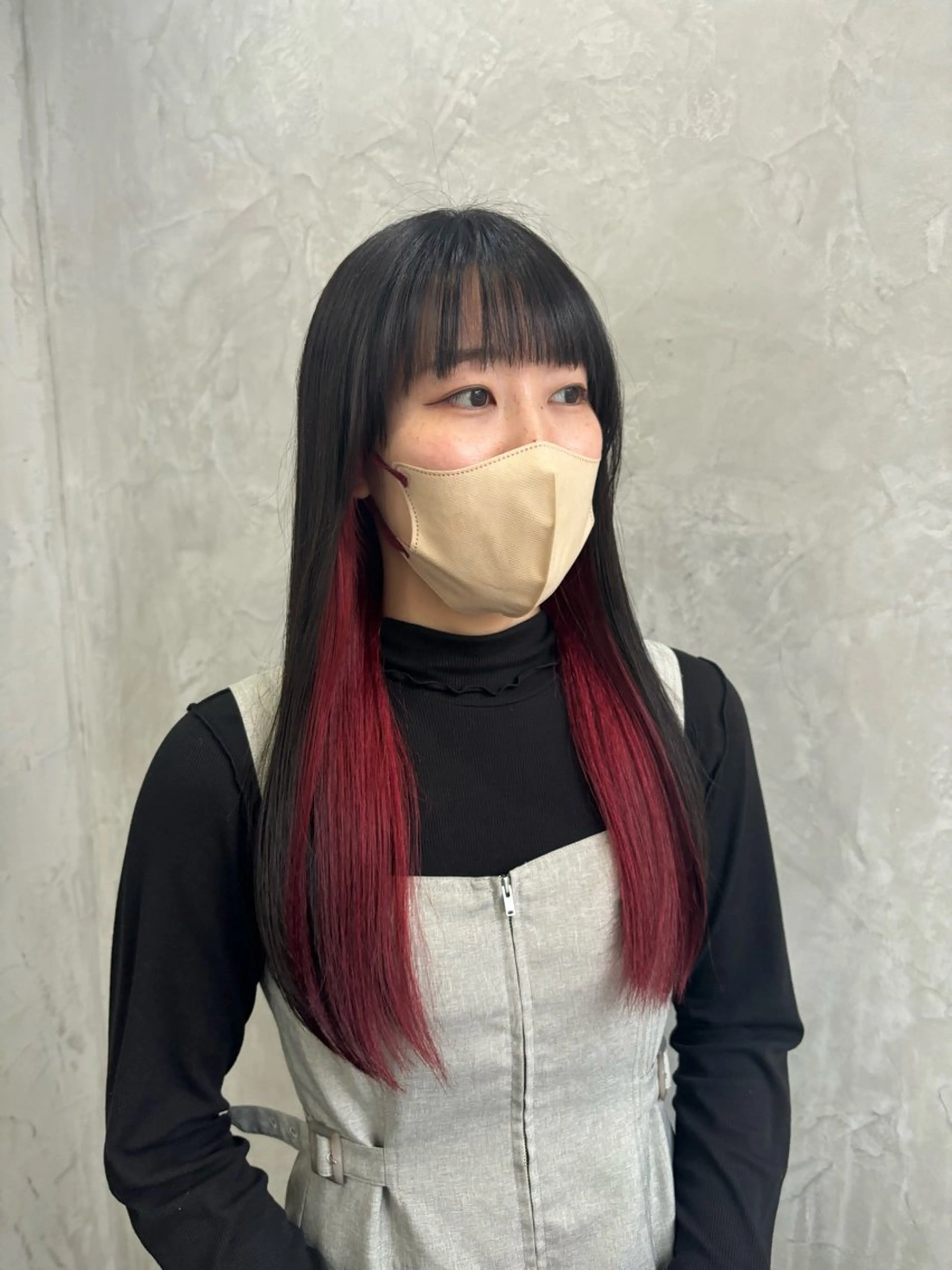 カラー ブリーチ インナーカラー レッドカラー MaisonHALU 松浦光咲のヘアスタイル