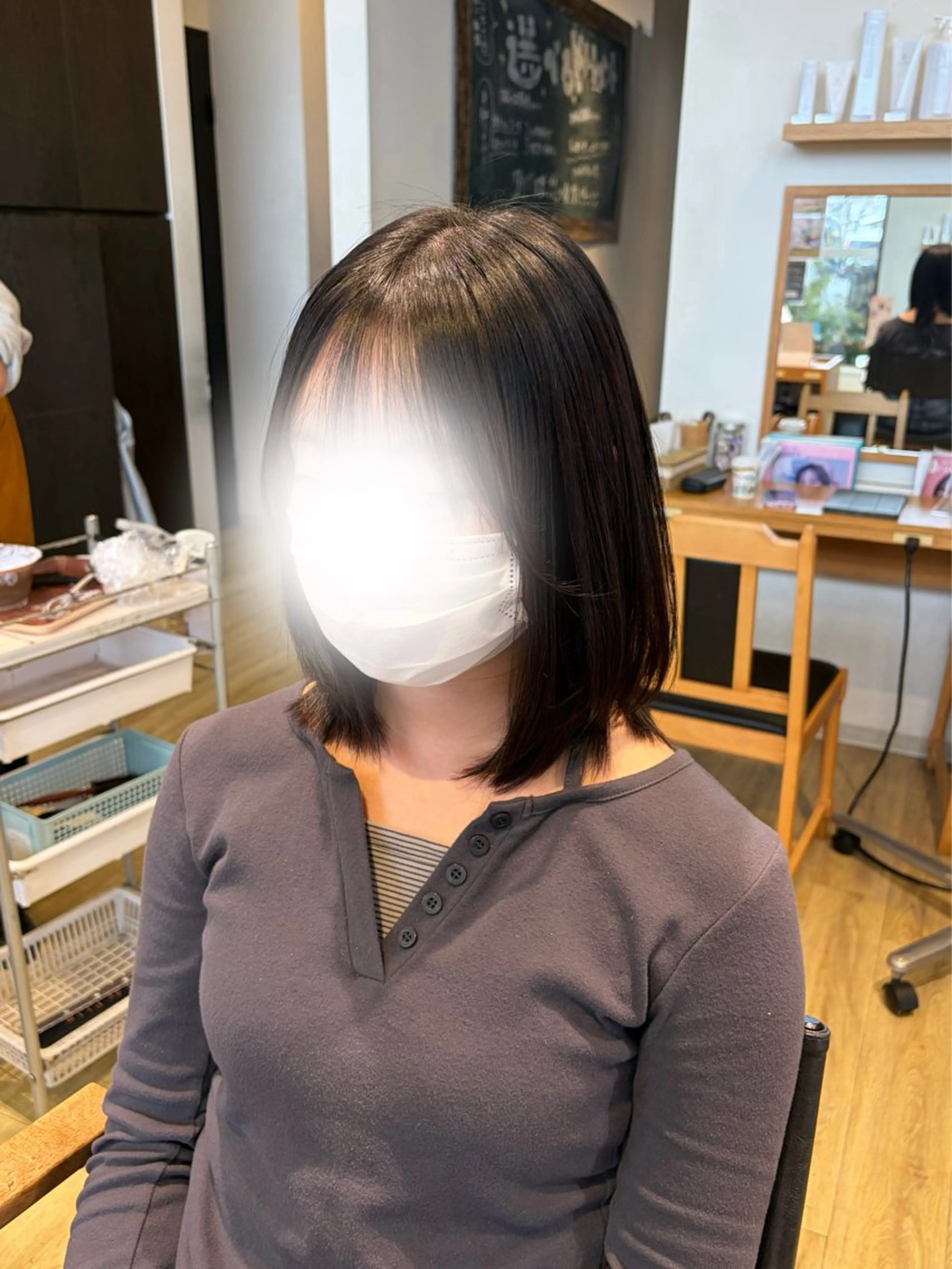 ミディアム ボブレイヤー ボブ レイヤーカット カット 水木 里咲のヘアスタイル