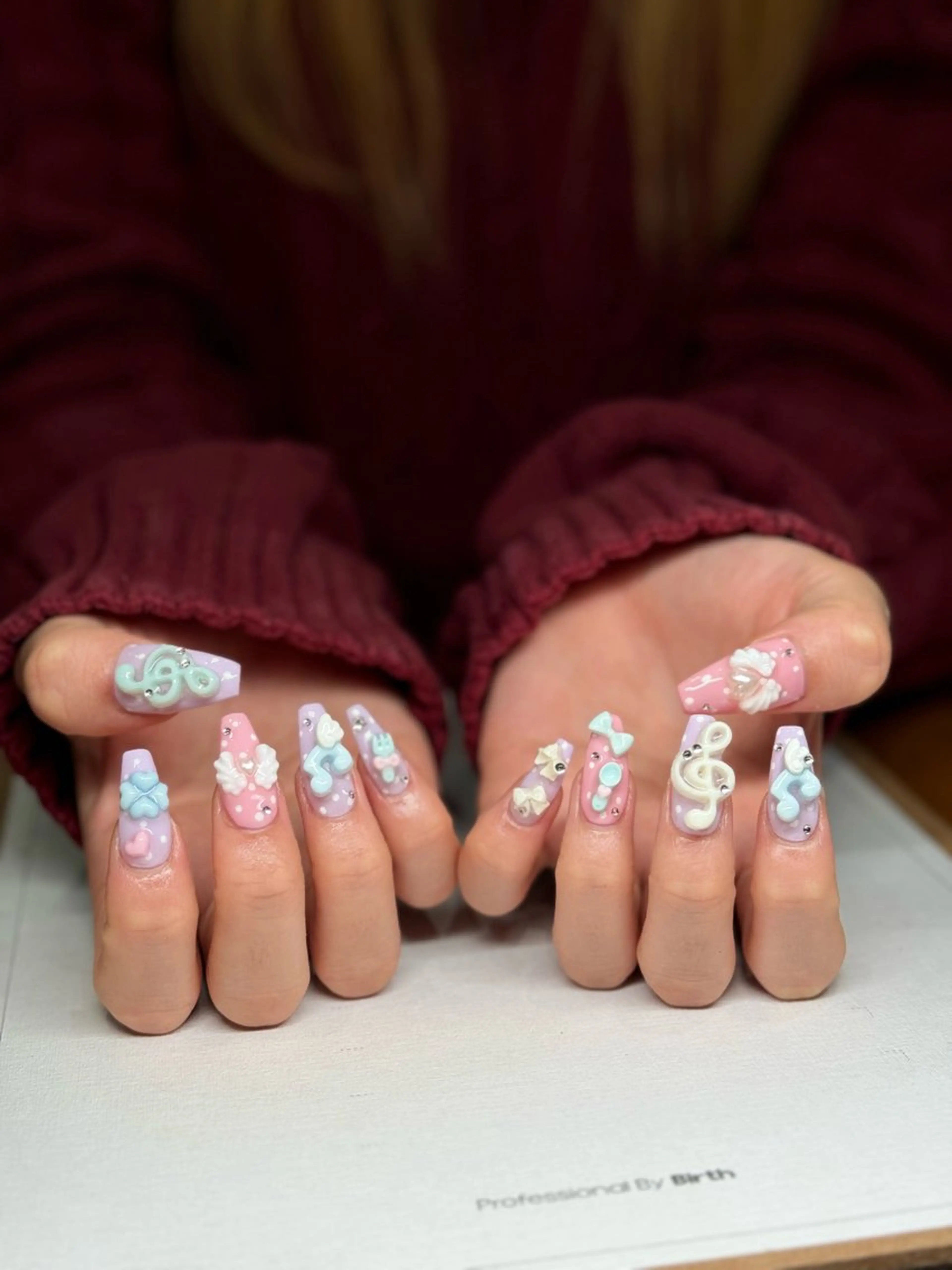 ネイル アニマル柄 ボルドー ブラウン フレンチネイル ゴールド ハンドネイル MILO 168 池袋のネイルデザイン