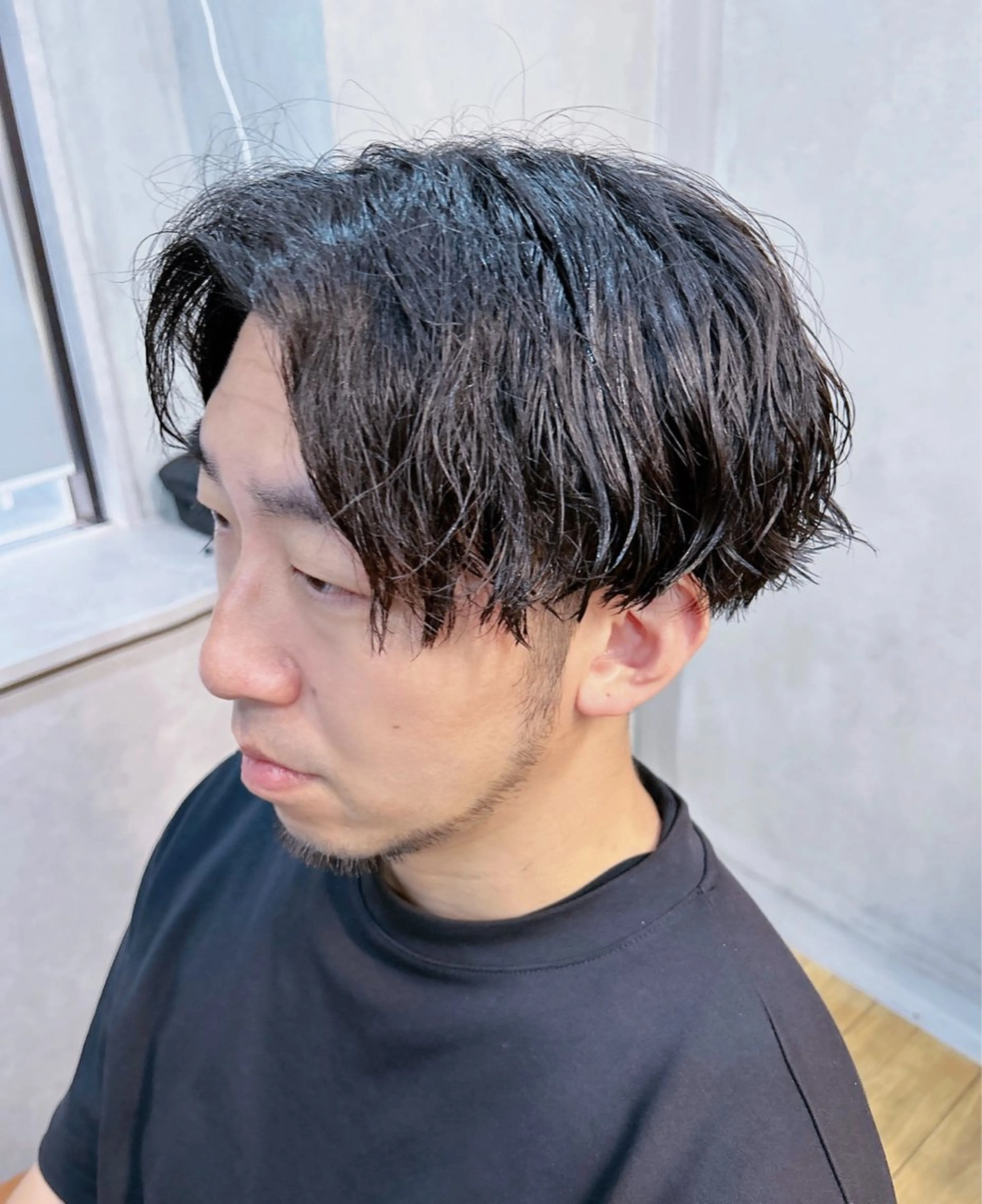 ショート パーマ メンズ 師岡 祐輔のヘアスタイル