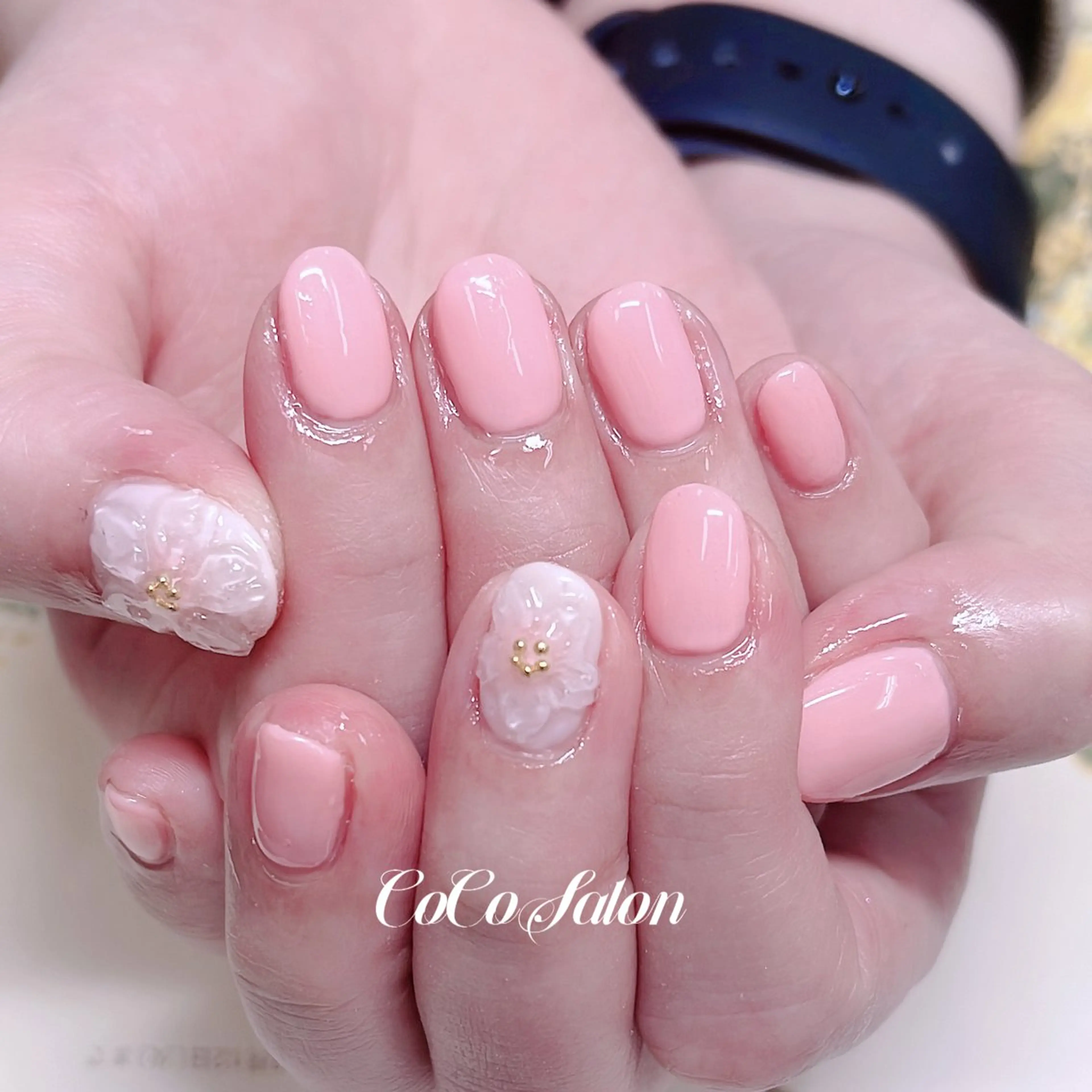 ネイル チークネイル 桜ネイル 入学式 フラワーネイル ジェルネイル ハンドネイル CoCoSalon ネイル/まつ毛予約のネイルデザイン