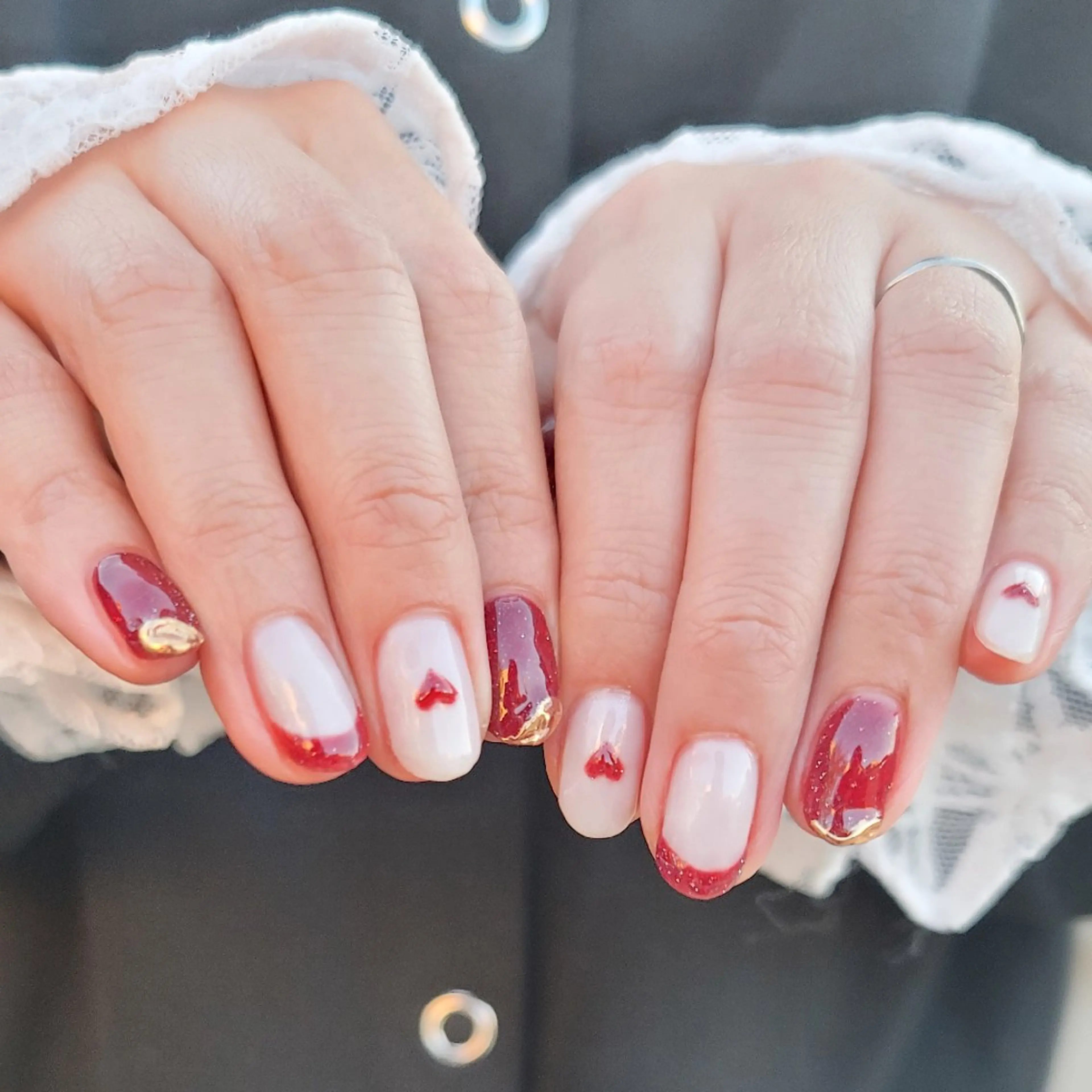 ネイル フラッシュネイル フレンチネイル ゴールド 🌲🌳🚪iiit o🌲🌳🌲のネイルデザイン