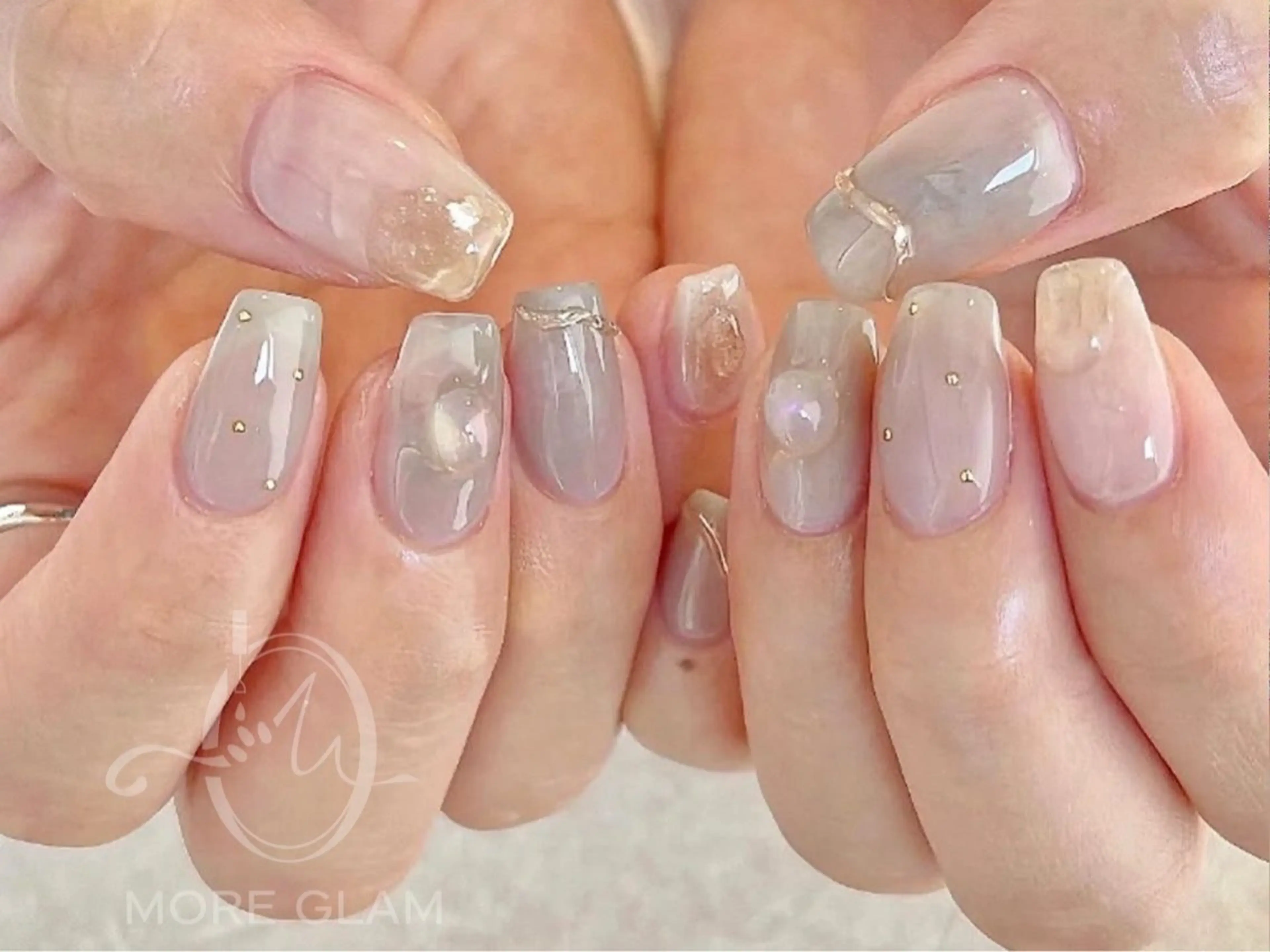 ネイル More Glam 池袋東口店のネイルデザイン