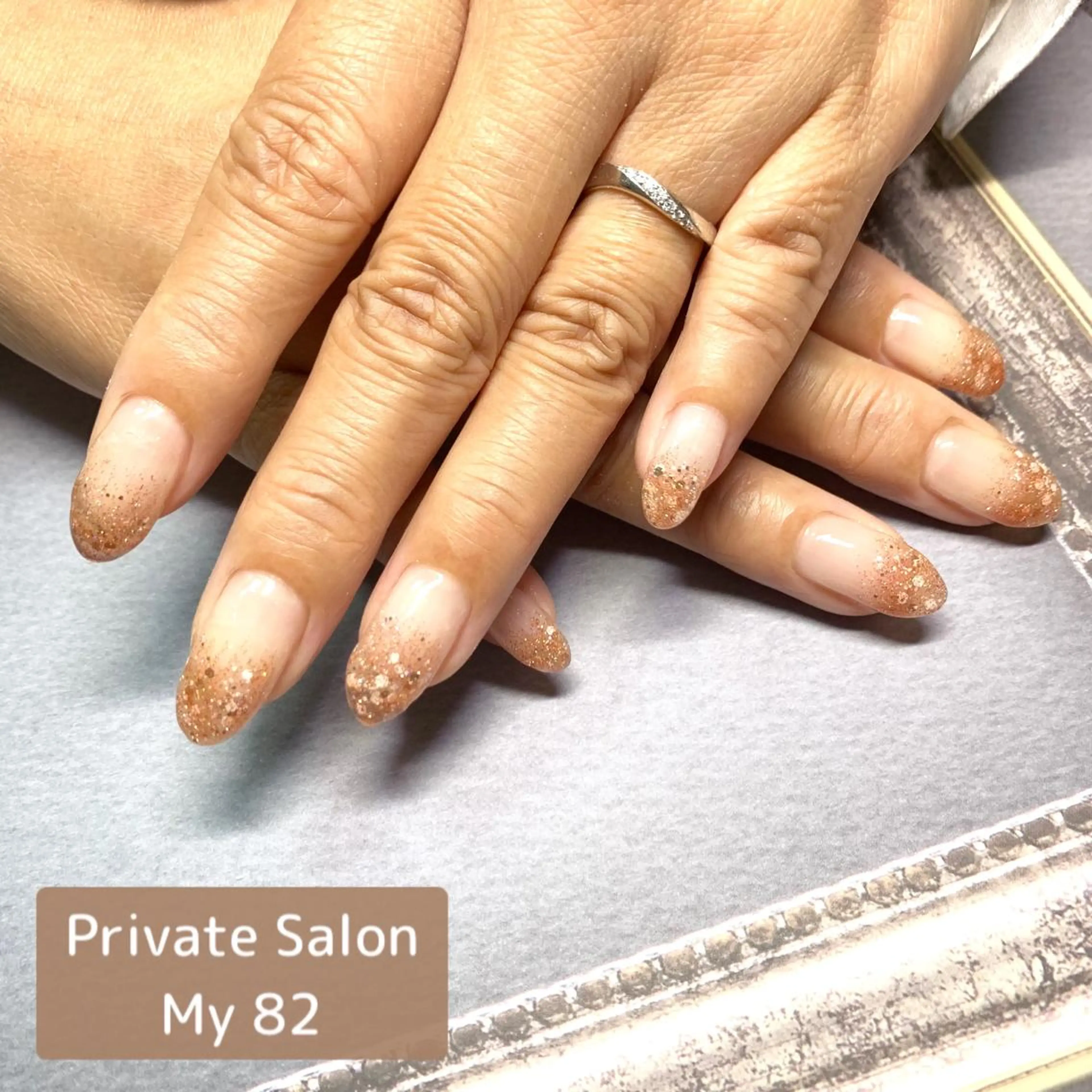 ネイル グラデーション ホログラムネイル キラキラネイル ハンドネイル Private Sa lon  MARLOのネイルデザイン