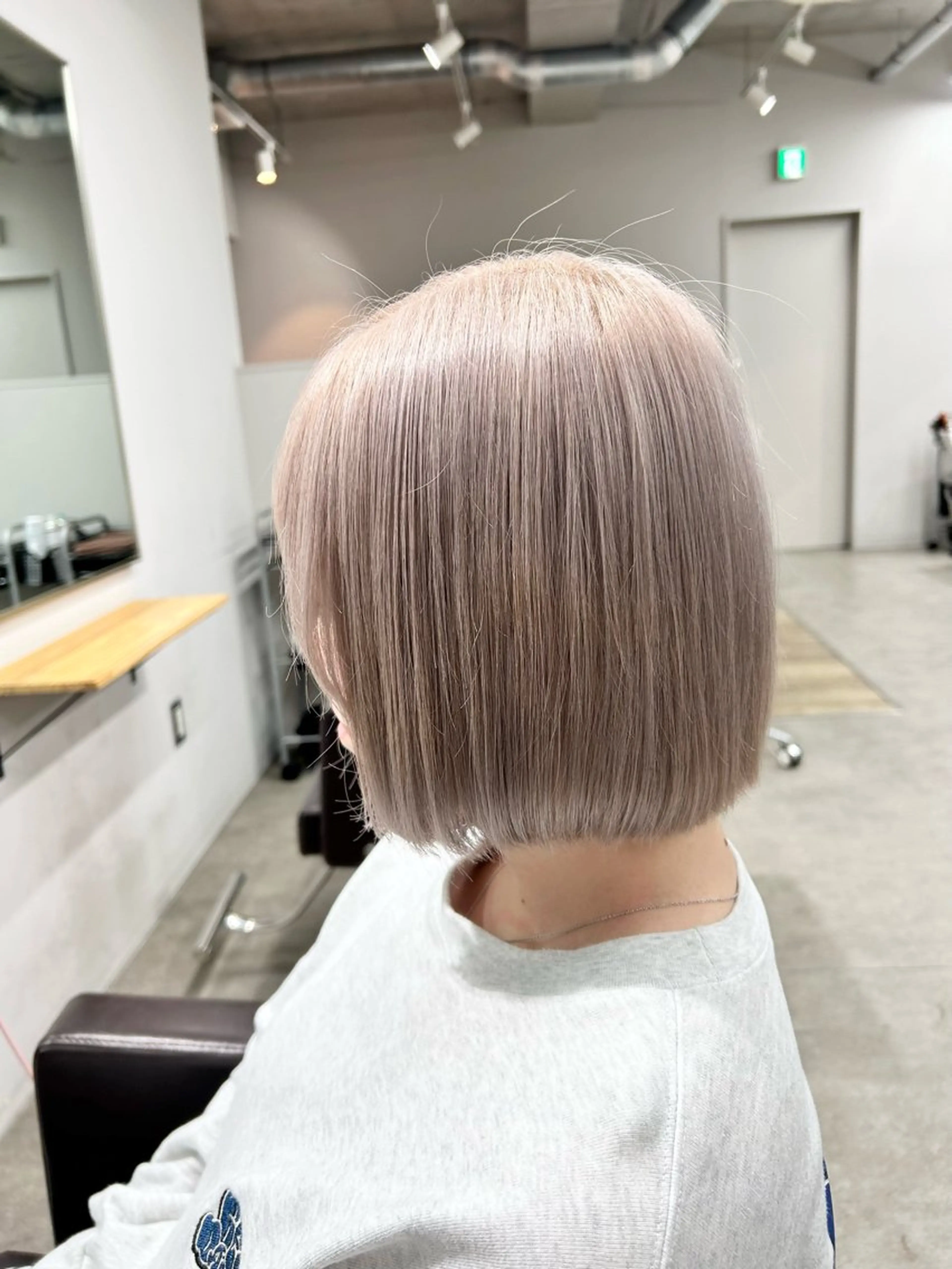 ショート カラー ベージュカラー ホワイトベージュ ボブ カット ヘアカラー トリートメント 透明感/ダブルカラー /🌸ERI🌸のヘアスタイル
