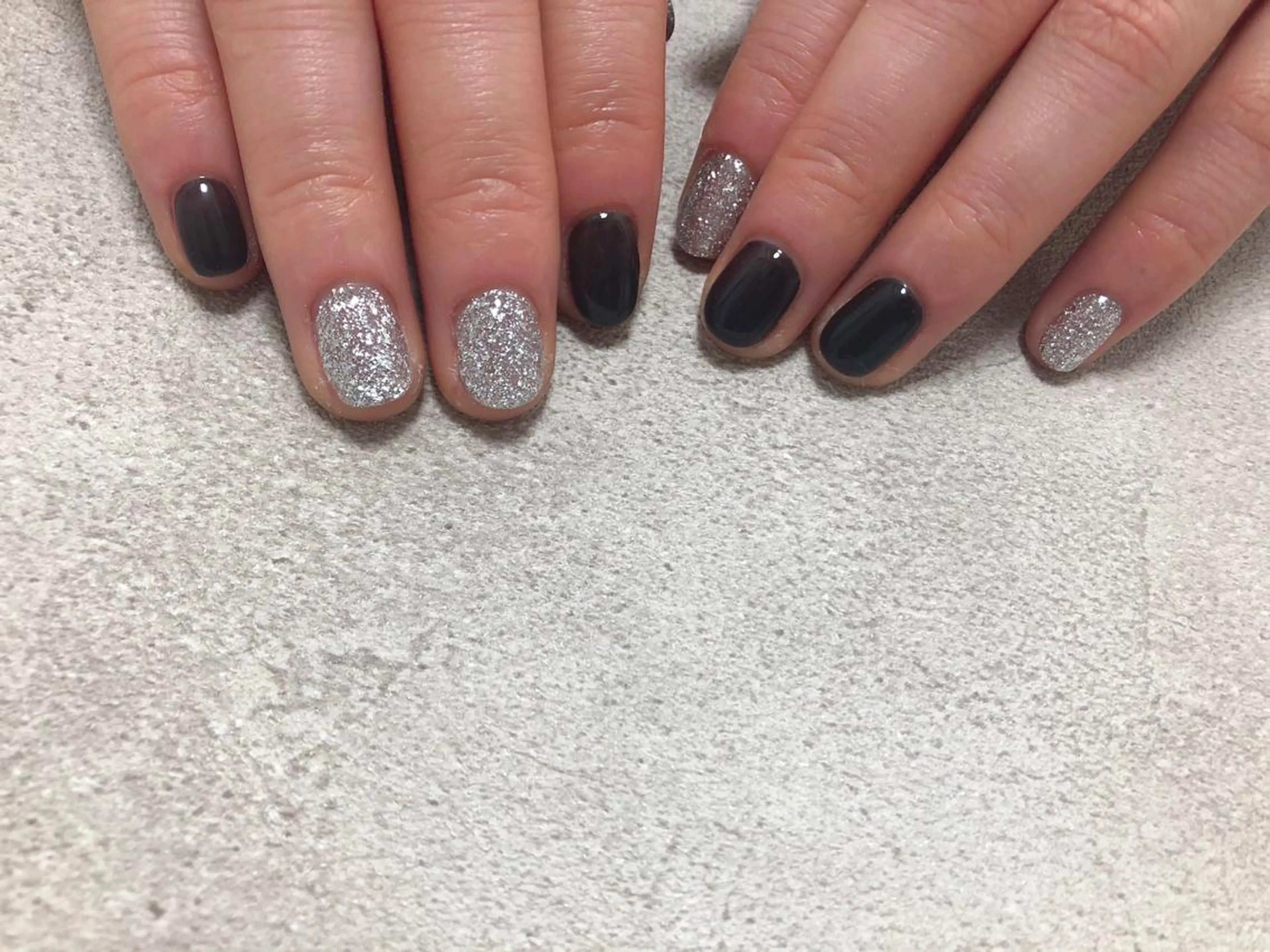 ネイル シルバー ハンドネイル Mogu nail 二子玉川のネイルデザイン