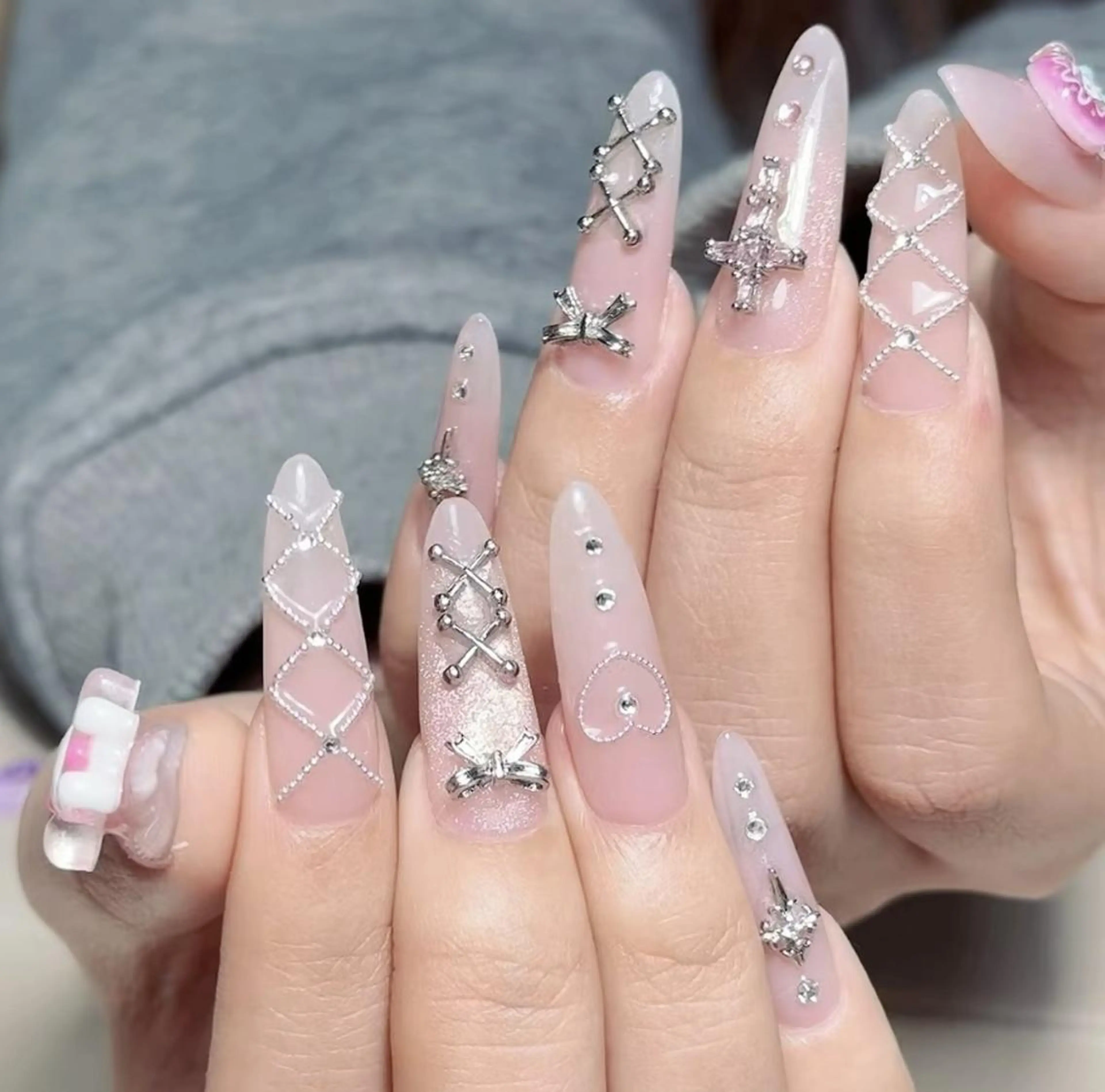 ネイル ハンドネイル Pure&Rich Nailのネイルデザイン