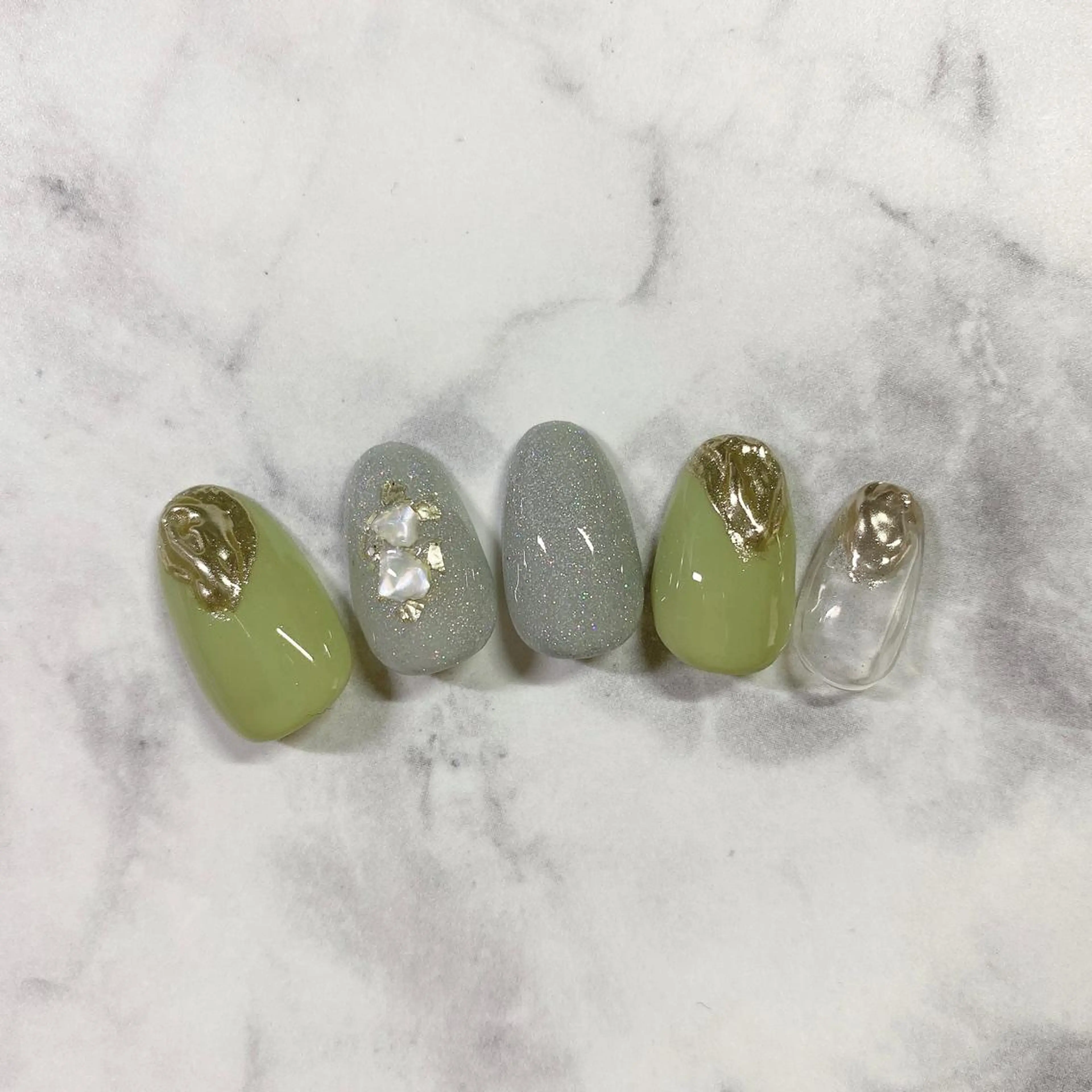 ネイル ISHIHARA KANAのネイルデザイン