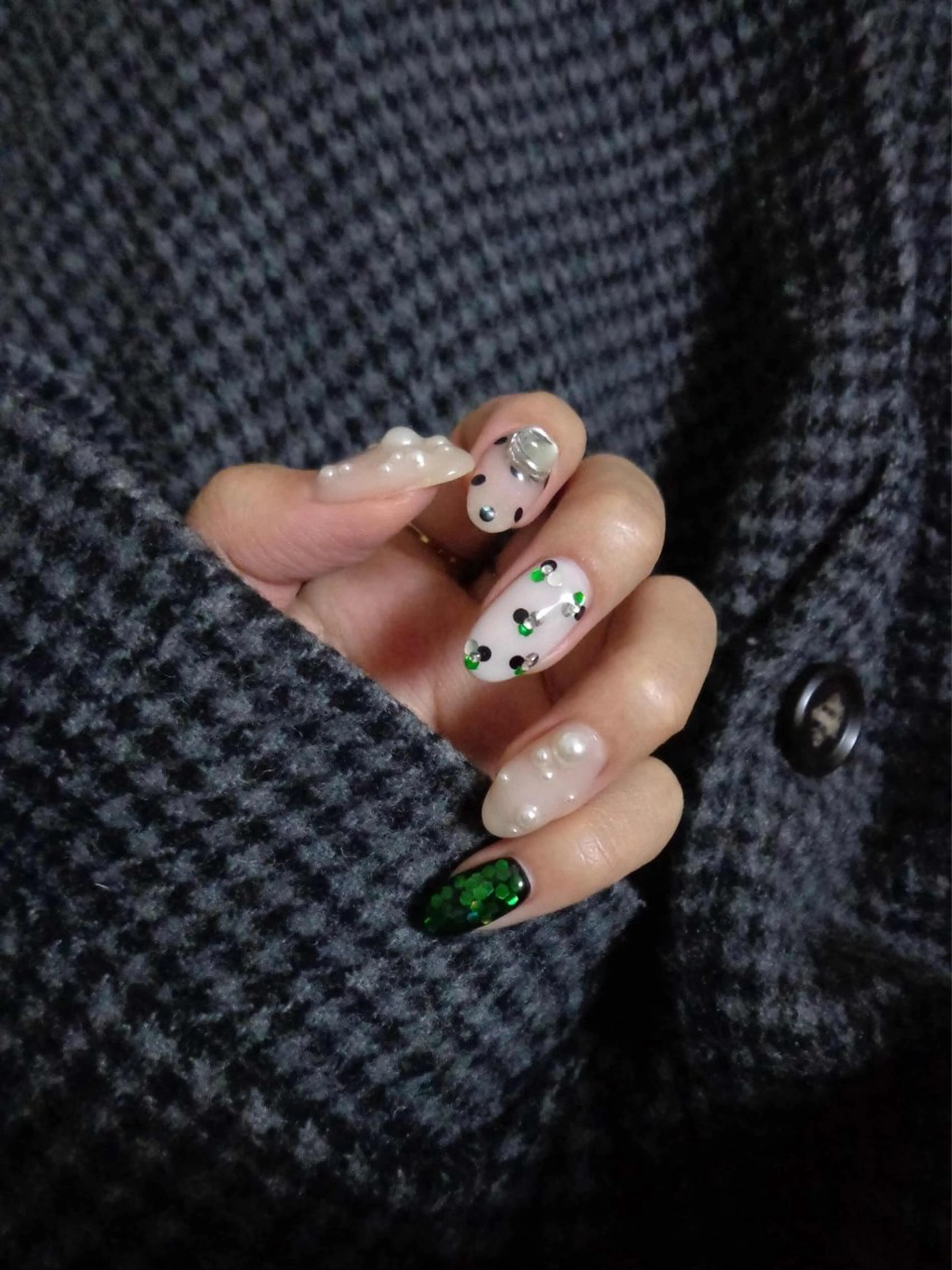 ネイル ATELIER HARLOW アトリエハーロウ所属・Nailist YUMAのネイルデザイン