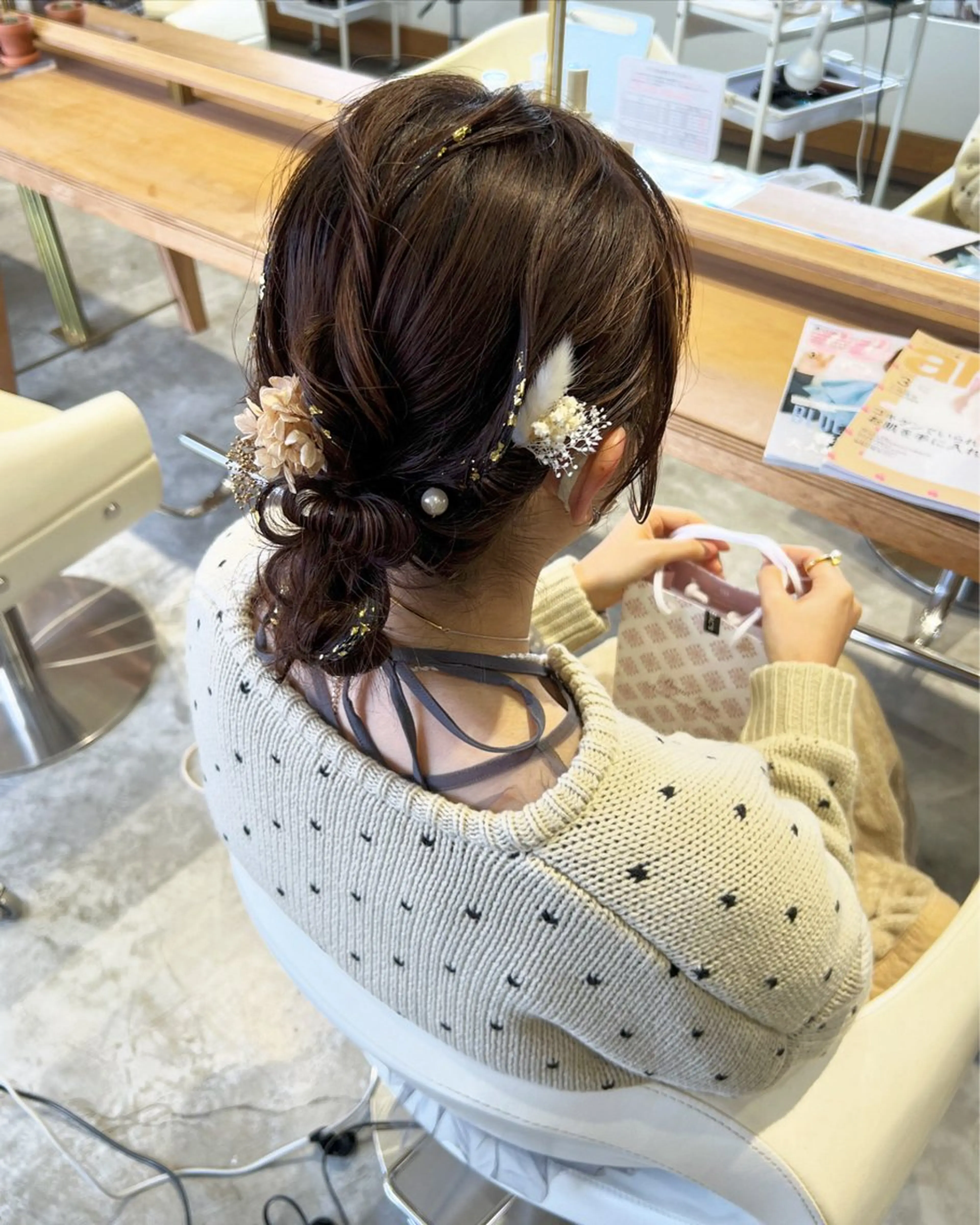 ミディアム ヘアアレンジ お団子ヘア ヘアセット フラム所属・WATANABE MISAKIのヘアスタイル