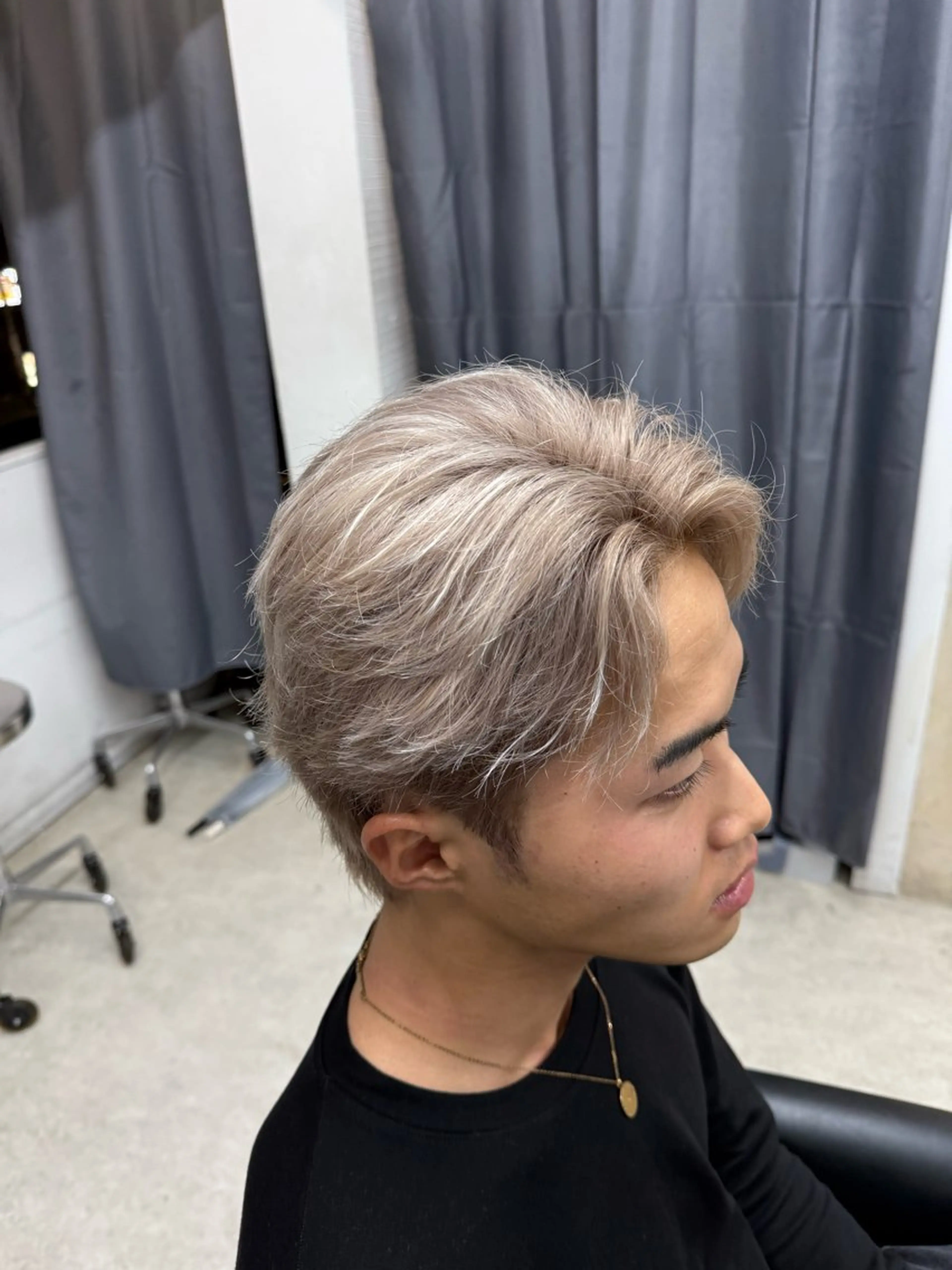 ショート カラー メンズ メンズブリーチ メンズハイトーン ブリーチ ハイトーンカラー ヘアカラー sunc所属・ハイトーン/ブリーチ /ダブルカラーのヘアスタイル