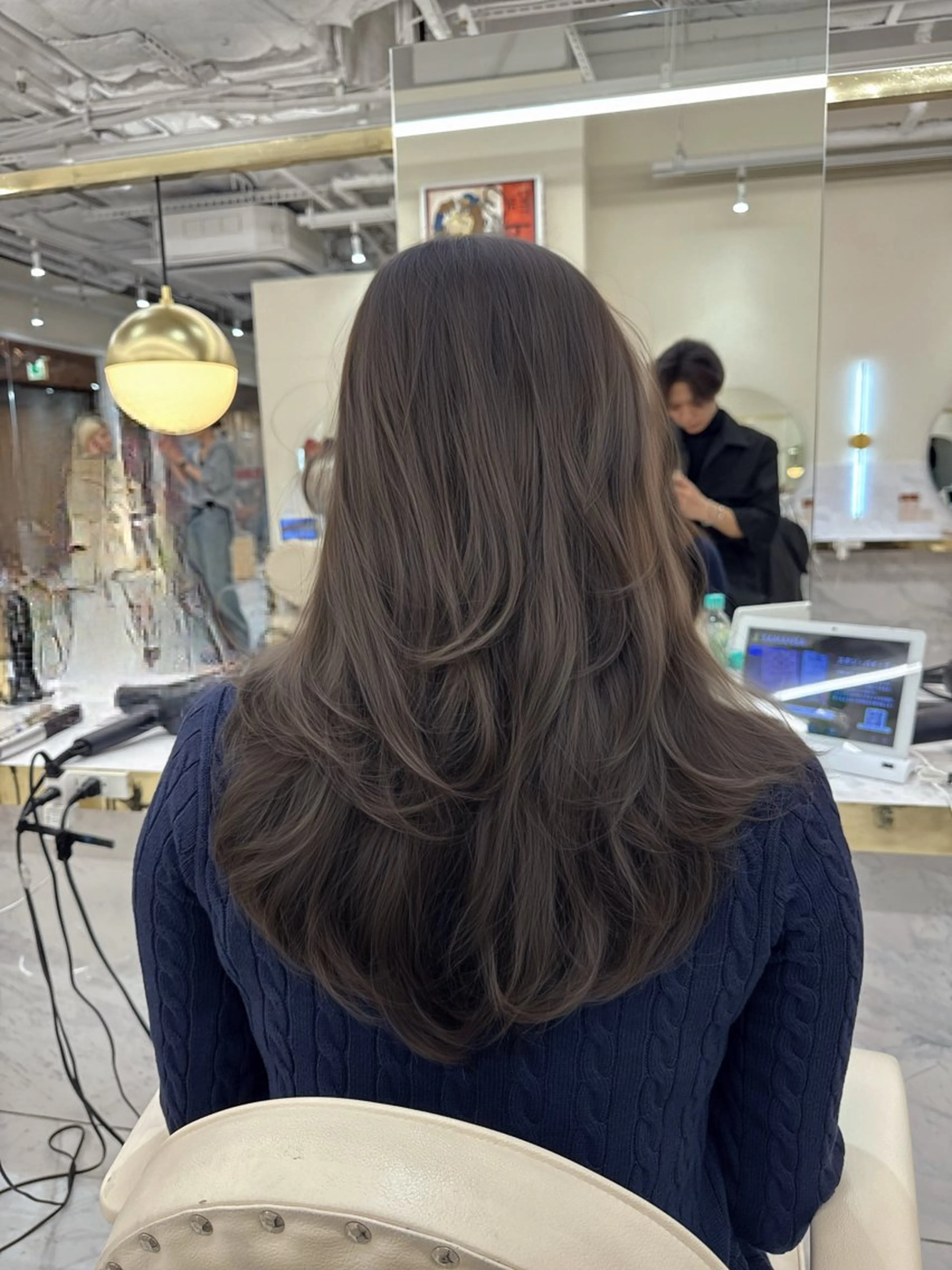 セミロング カラー ヘアアレンジ オリーブカラー レイヤーカット カット ヘアカラー トリートメント ヘアセット 髪質改善支持率 NO.1🫧松野力也のヘアスタイル
