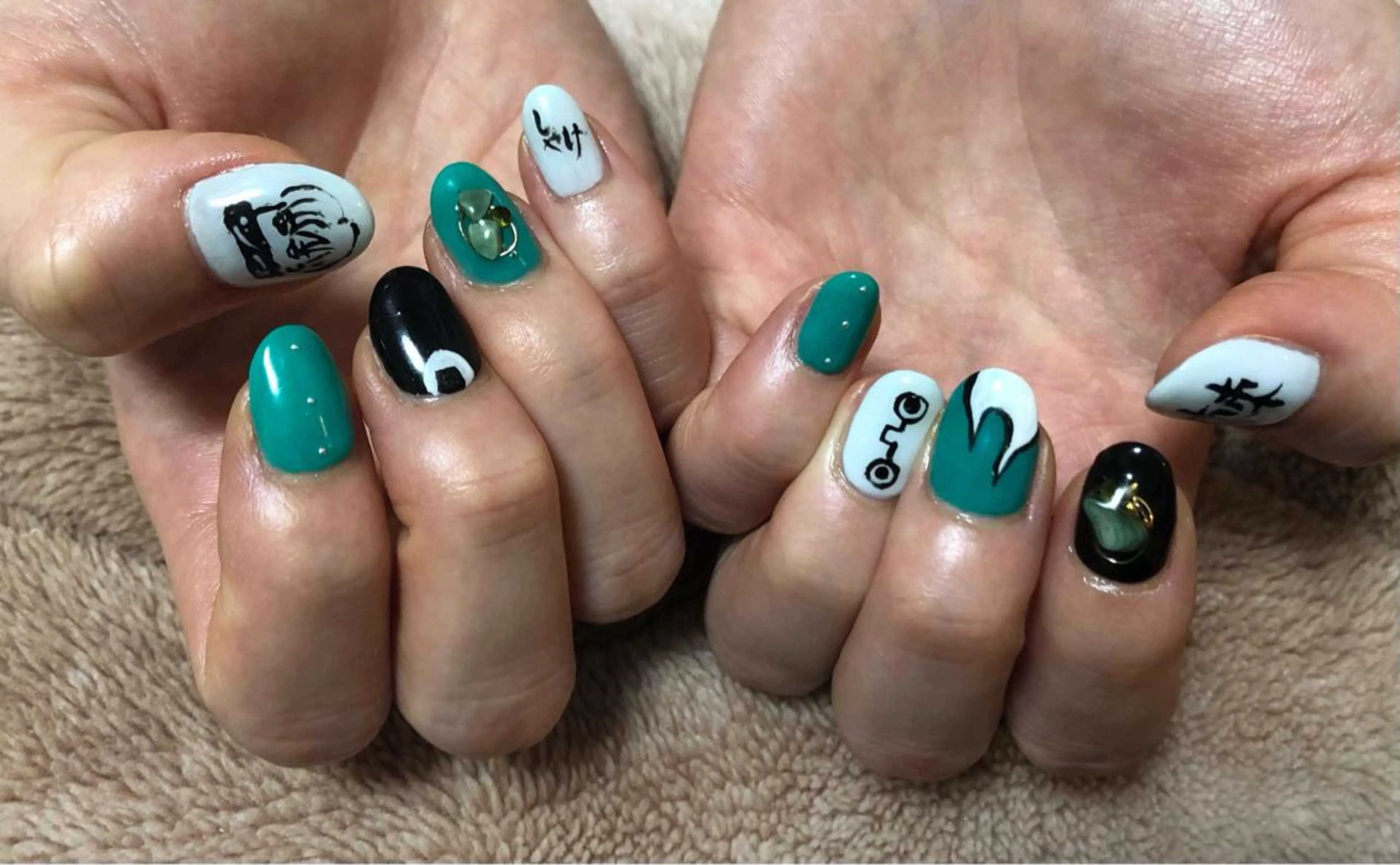 ネイル ハンドネイル t. yoshizawaのネイルデザイン