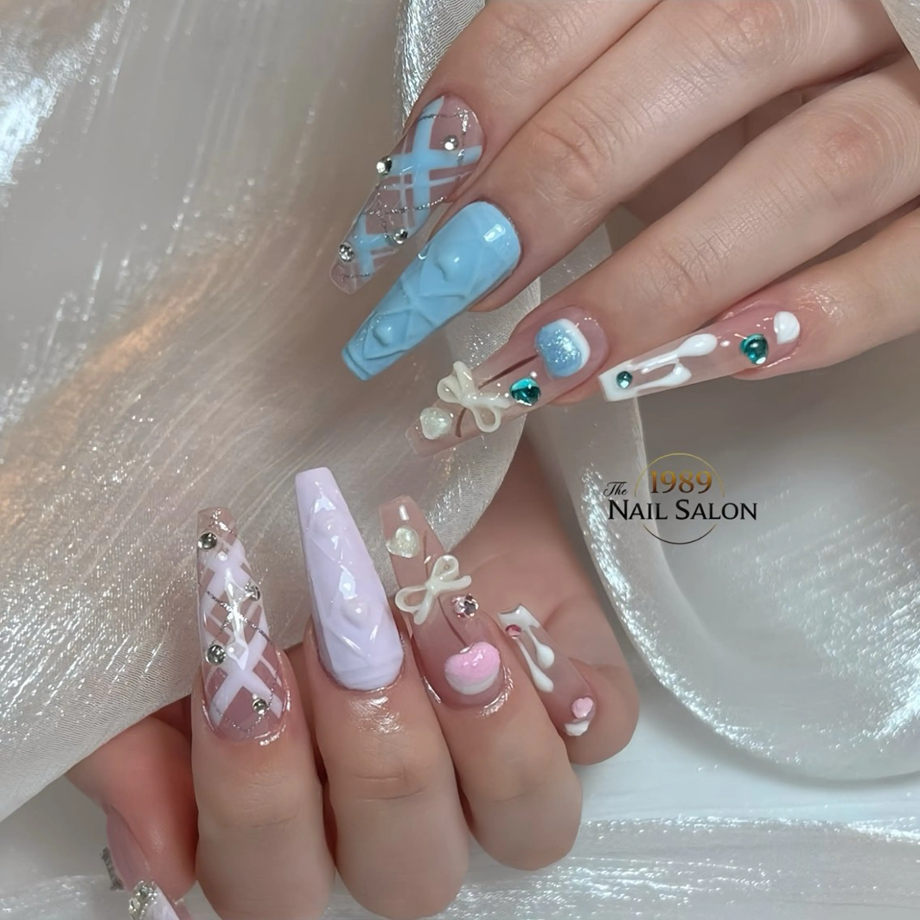 ネイル ハンドネイル The 1989 Nail Salonのネイルデザイン