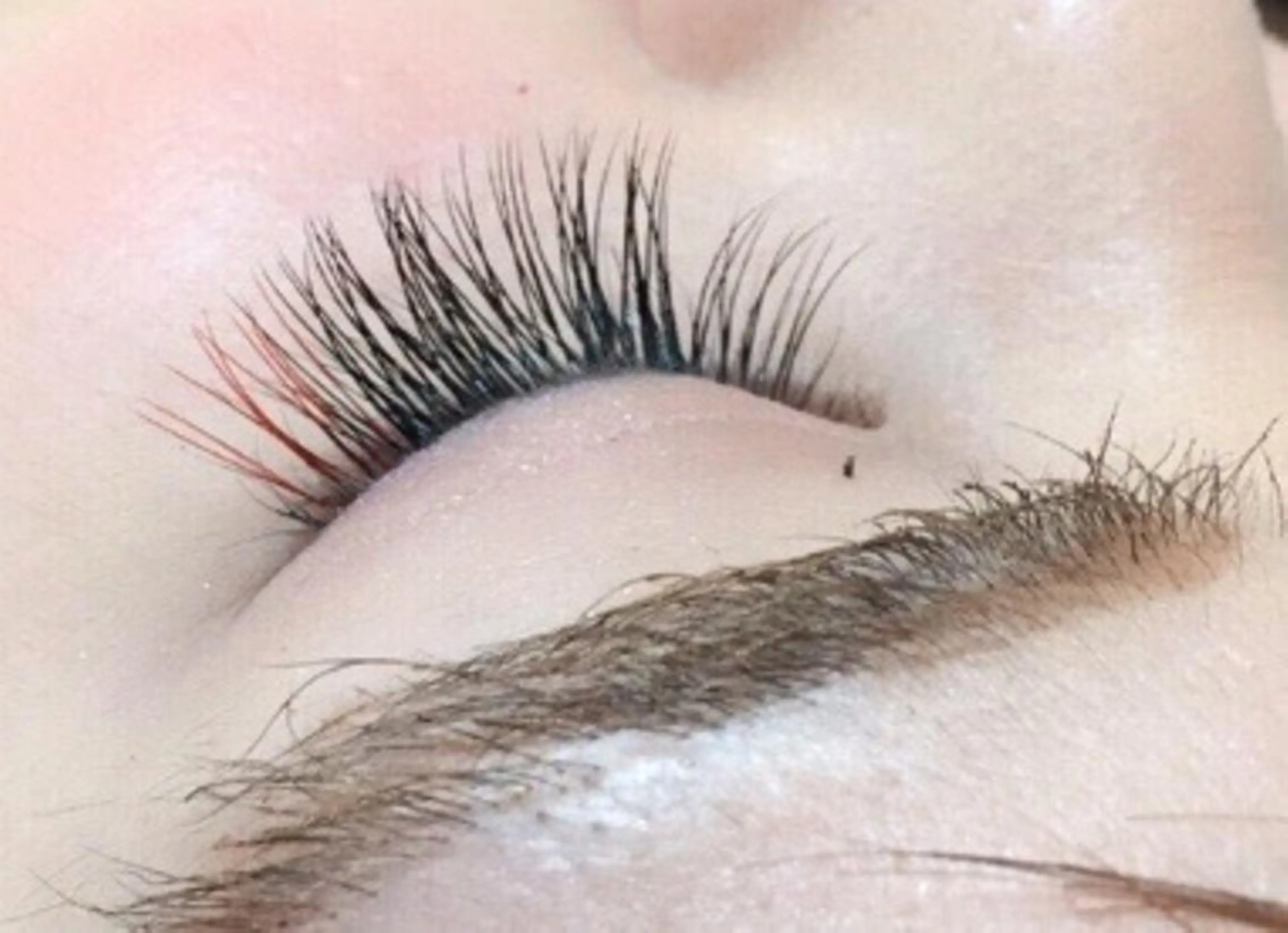 マツエク・マツパ 艶髪育成サロン 京橋 shinのヘアスタイル