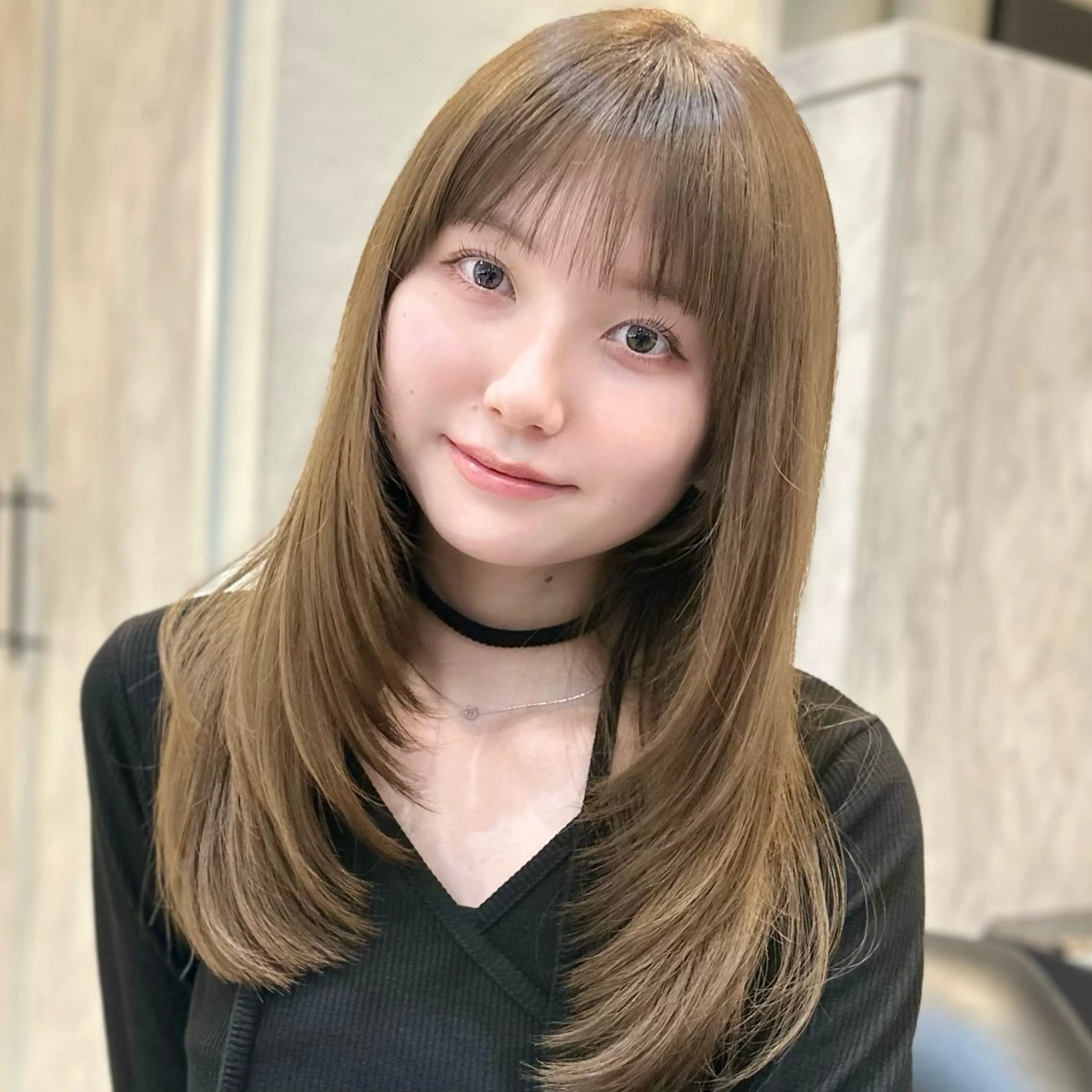 ミディアム カット ヘアカラー トリートメント 🌹ハッシュカット、 レイヤー韓国ヘア🌹のヘアスタイル