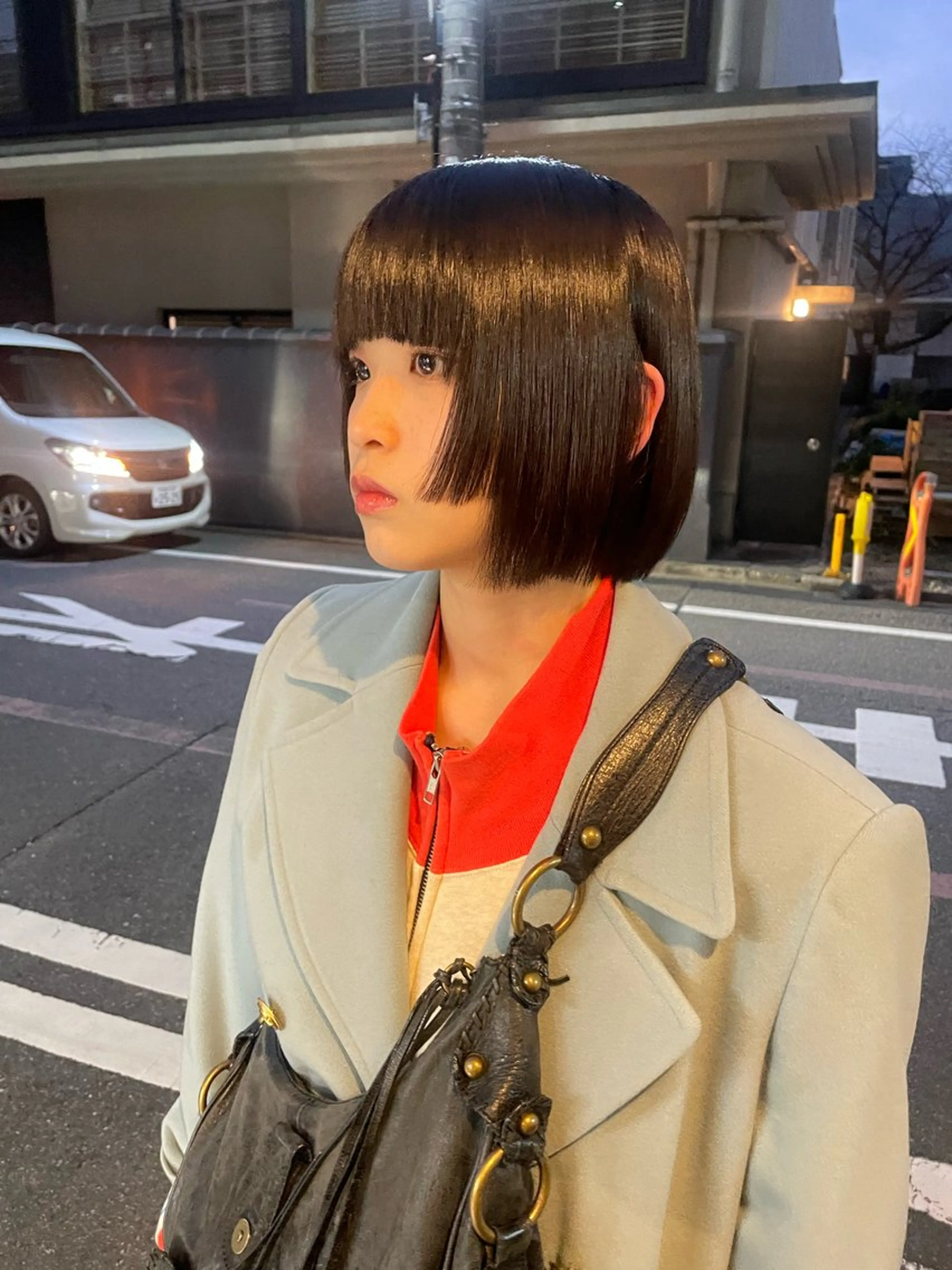 ショート 切りっぱなしボブ 前下がりボブ ボブ 姫カット darts所属・マツダ レンのヘアスタイル