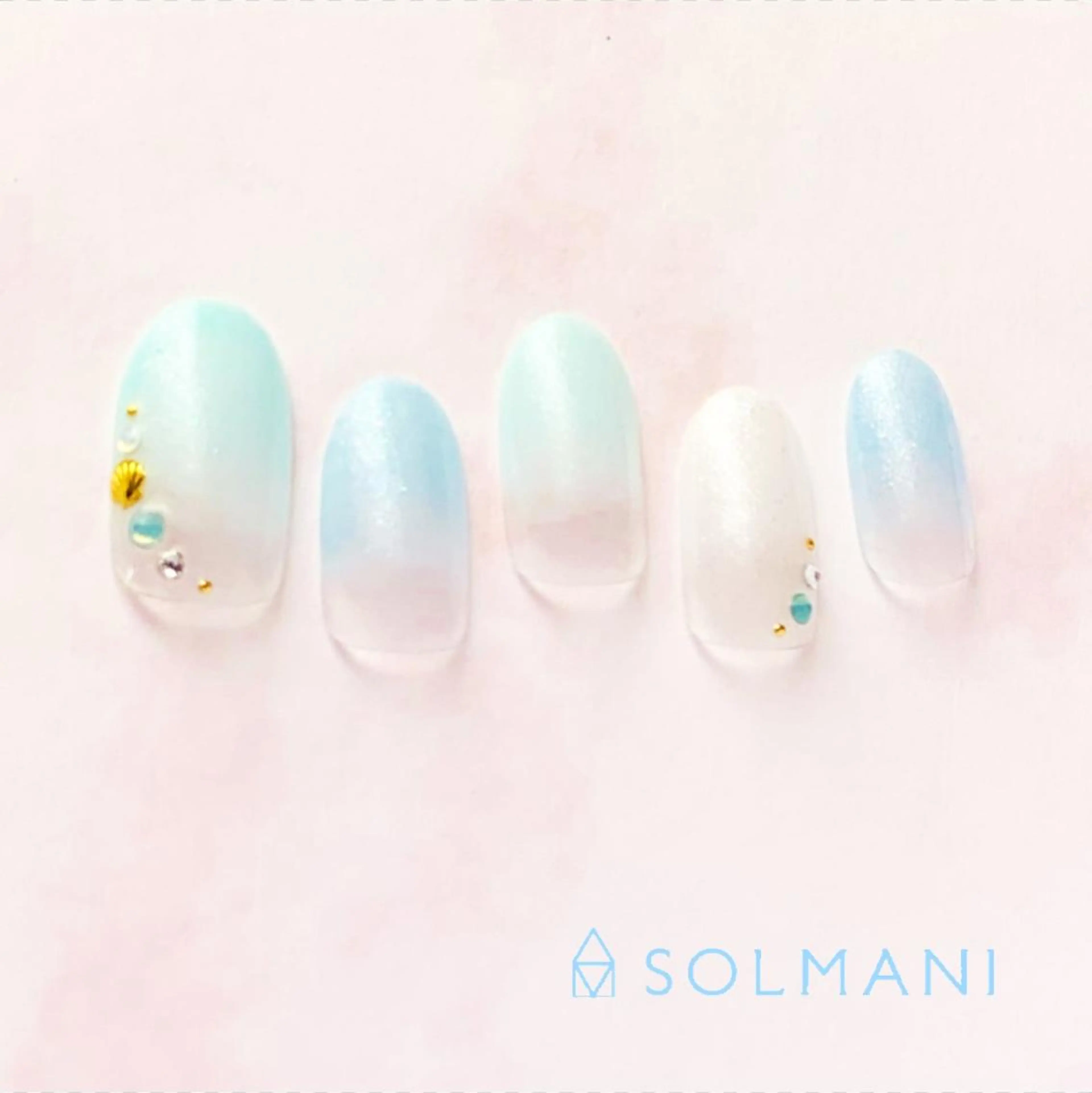 ネイル SOLMANI 予約担当のネイルデザイン