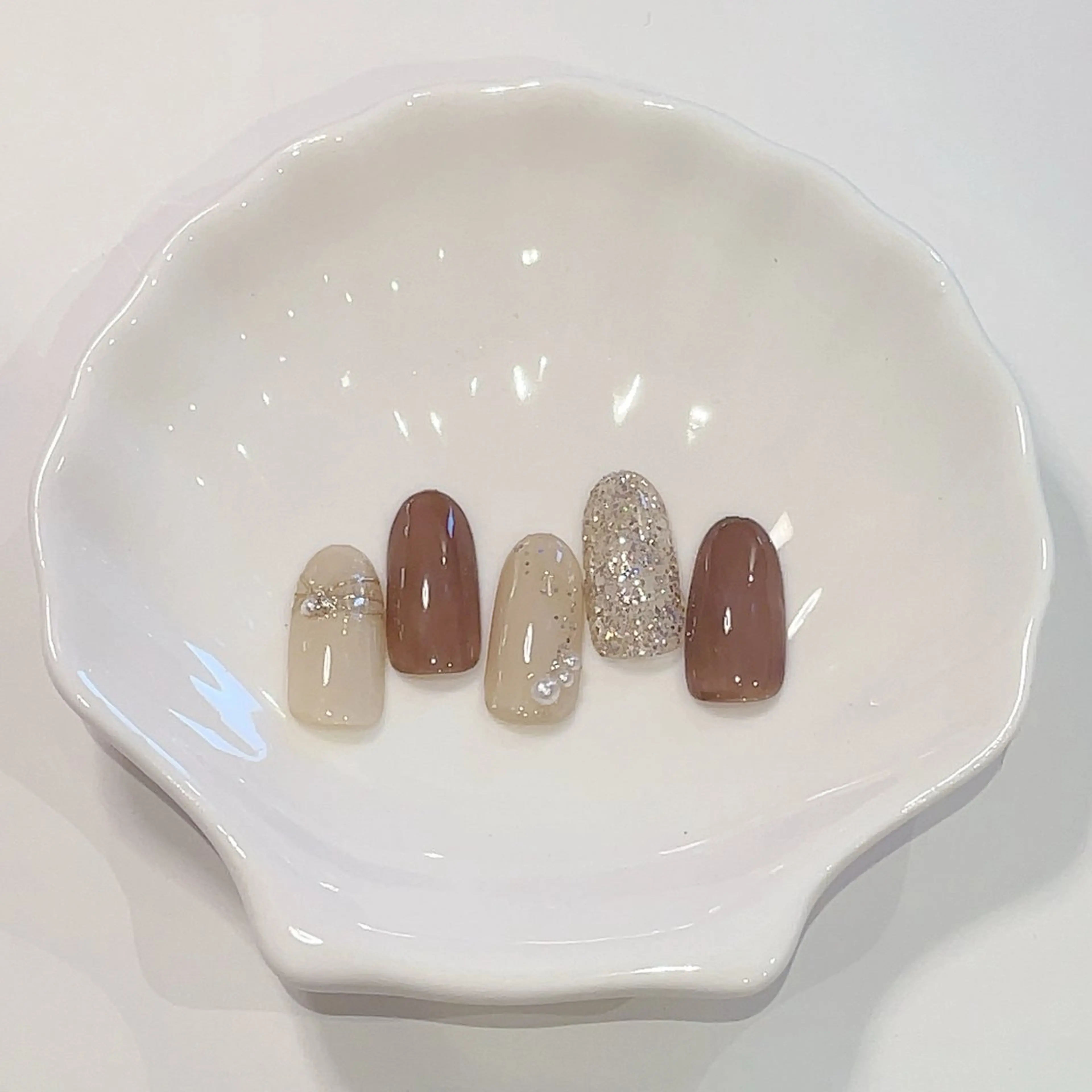 ネイル ブラウン ニュアンスネイル オフィスネイル シンプルネイル 【Chopin】 yukaのネイルデザイン