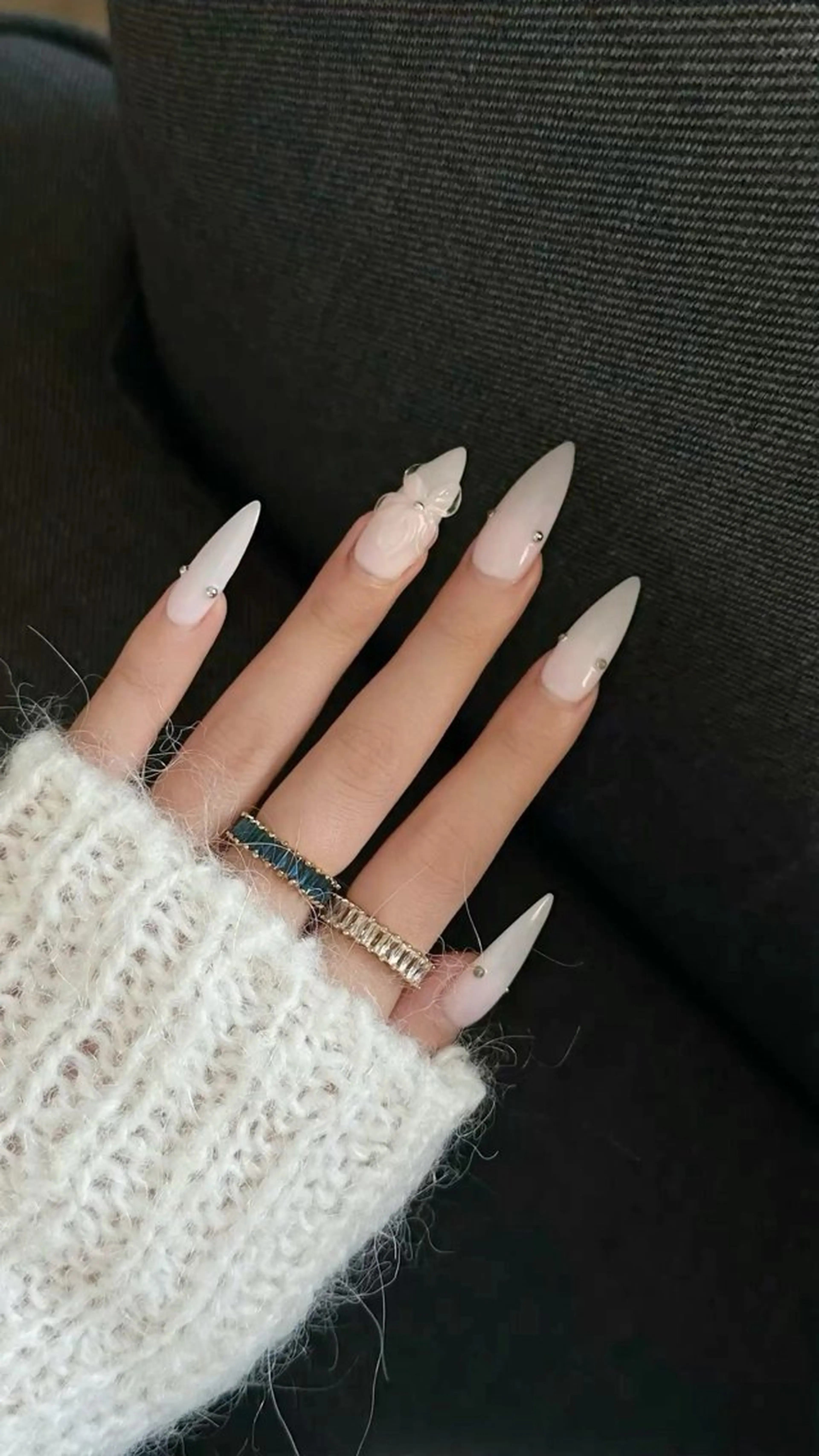 ネイル フレンチネイル キラキラネイル 韓国ネイル シンプルネイル ワンホンネイル ハンドネイル MEI Nailのネイルデザイン