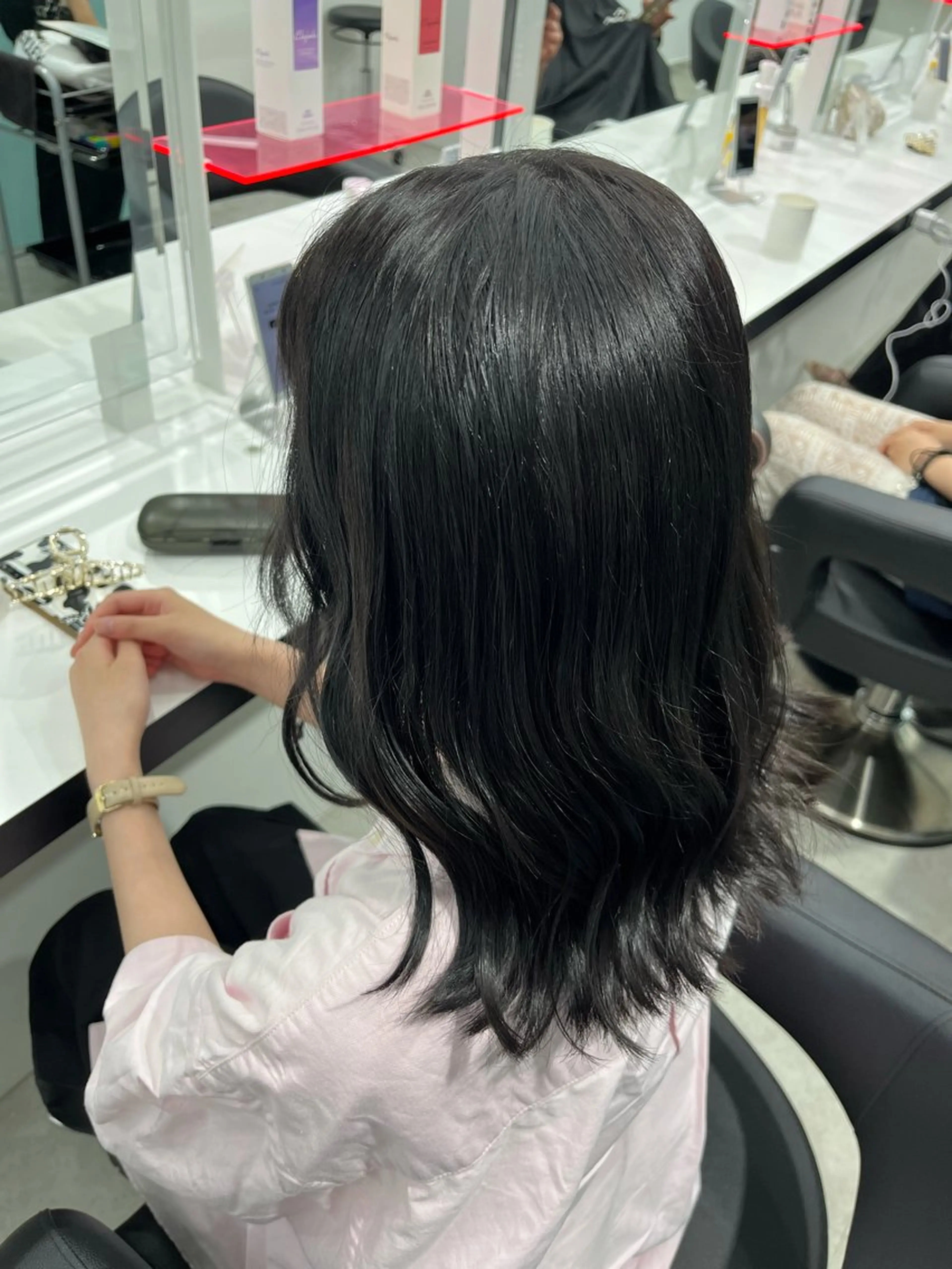 ミディアム カラー みう/仙台/暖色/ 艶髪/顔周りカット/のヘアスタイル