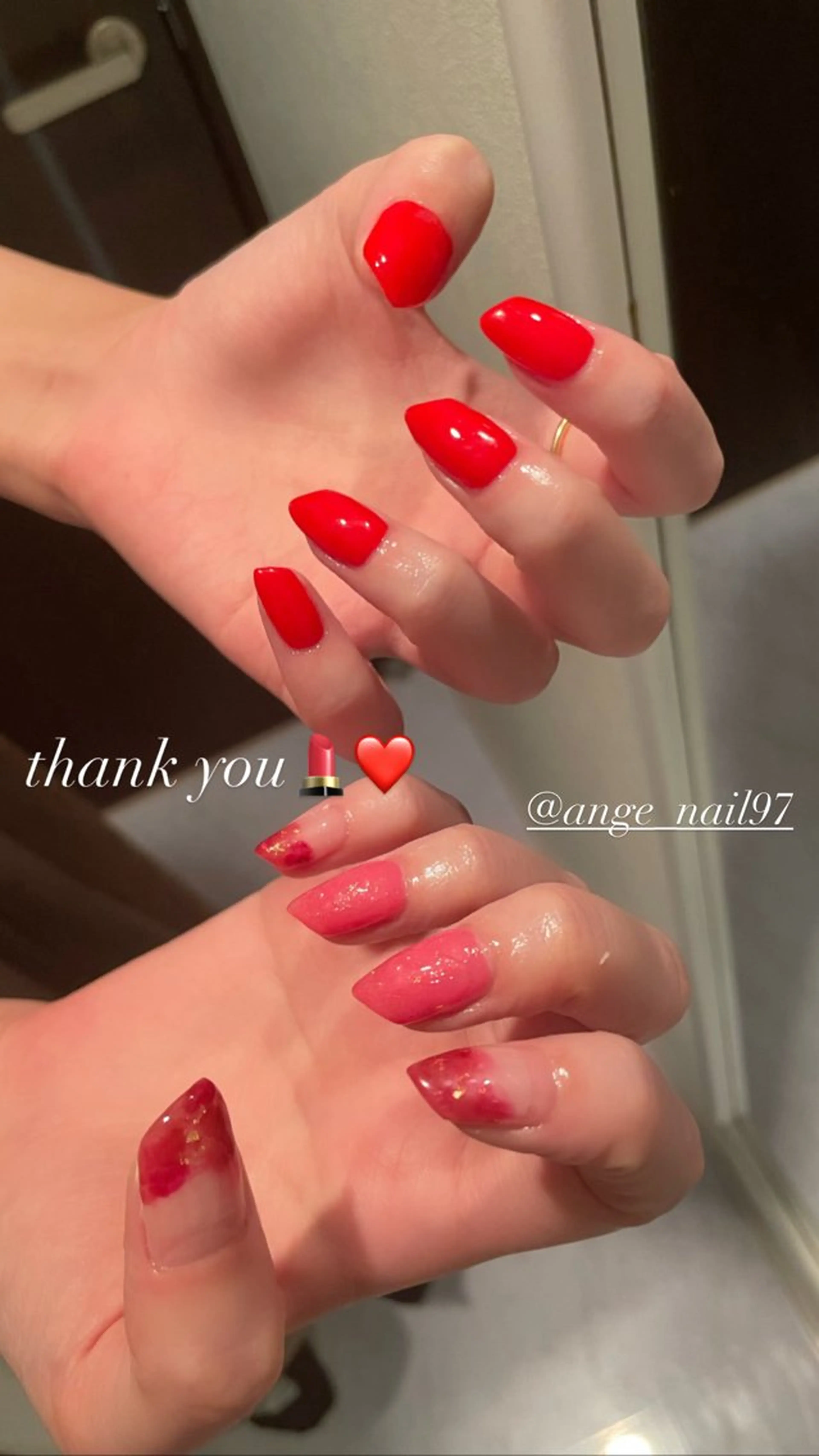 ネイル ジェルネイル 持ち込み ニュアンスネイル 赤色 冬ネイル ハンドネイル Nail salon 🎀Angeのネイルデザイン