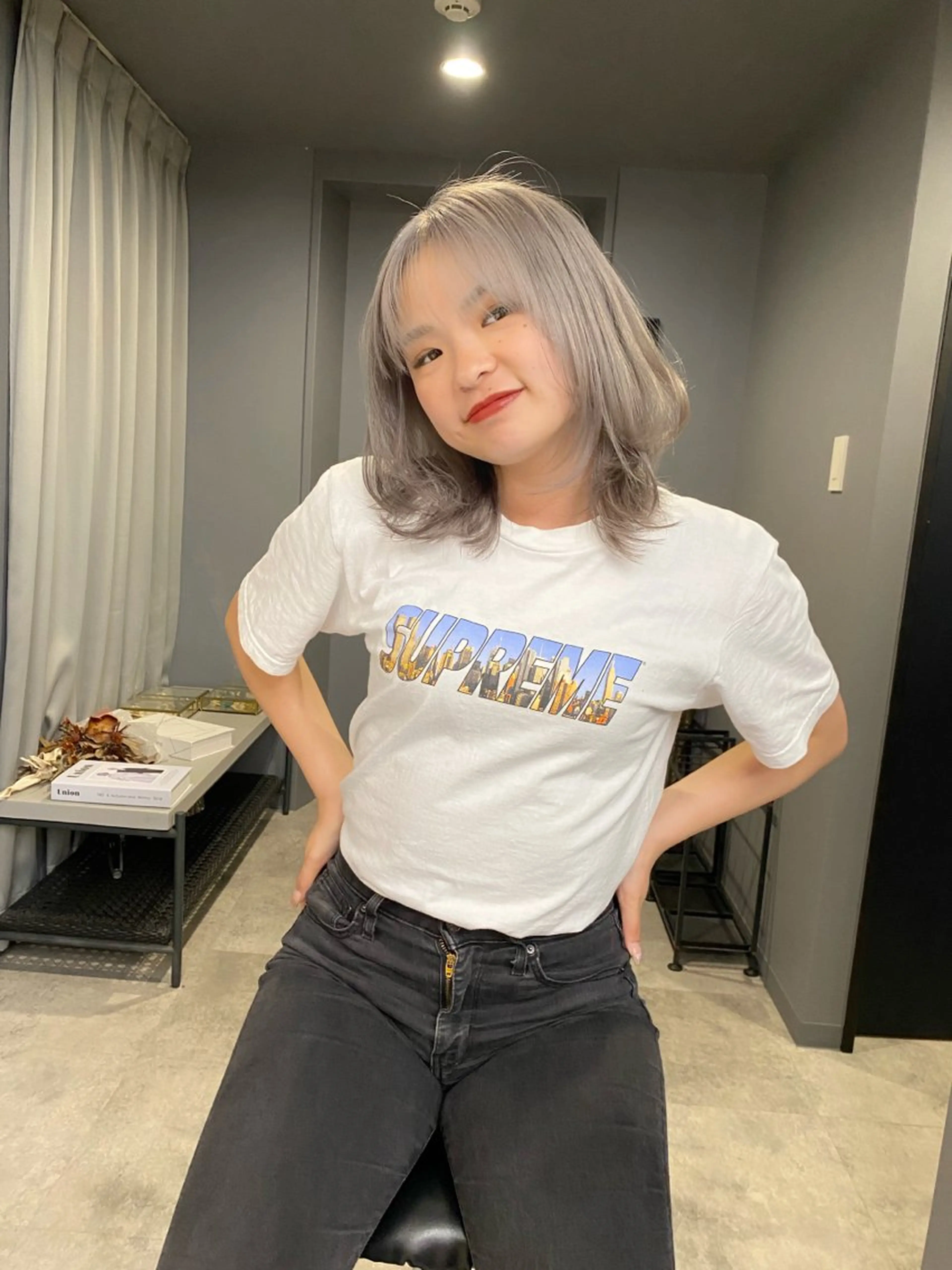 ミディアム 重里 瑠花のヘアスタイル