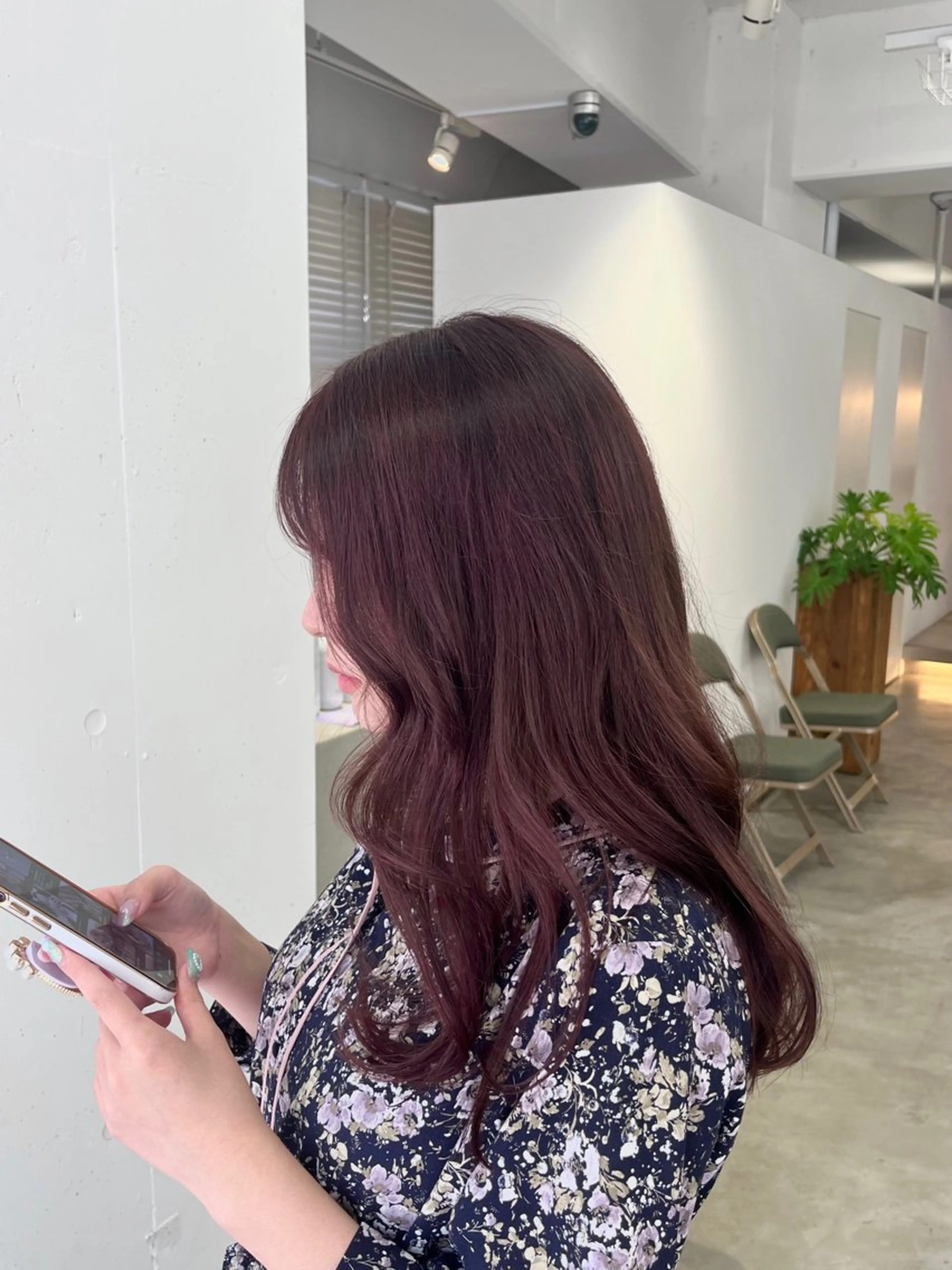 ロング ピンクブラウン 顔周りカット カット パーマ トリートメント OAK溝の口 天使の輪👑YUKIのヘアスタイル