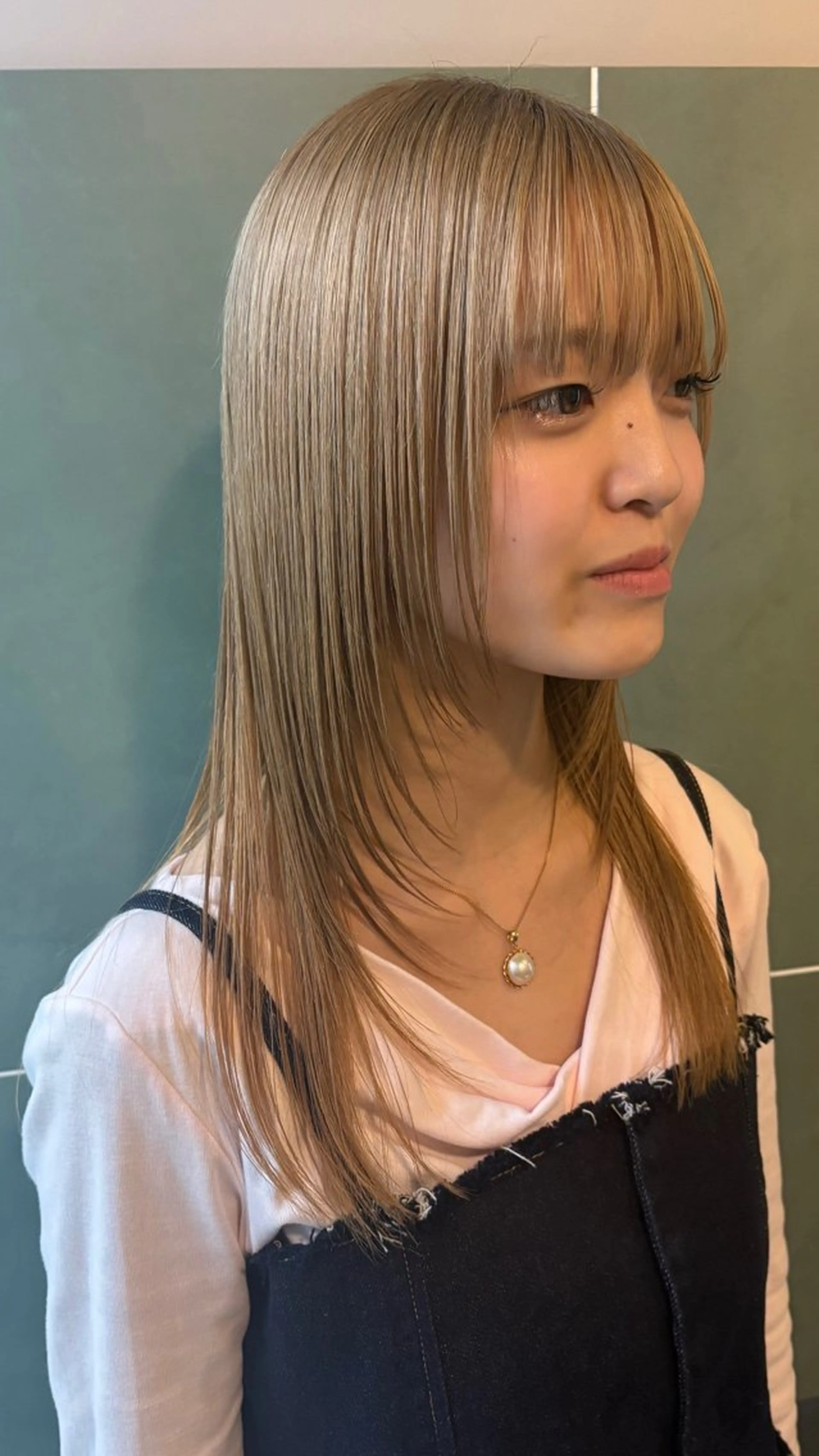 ロング 彦坂 柚羽のヘアスタイル