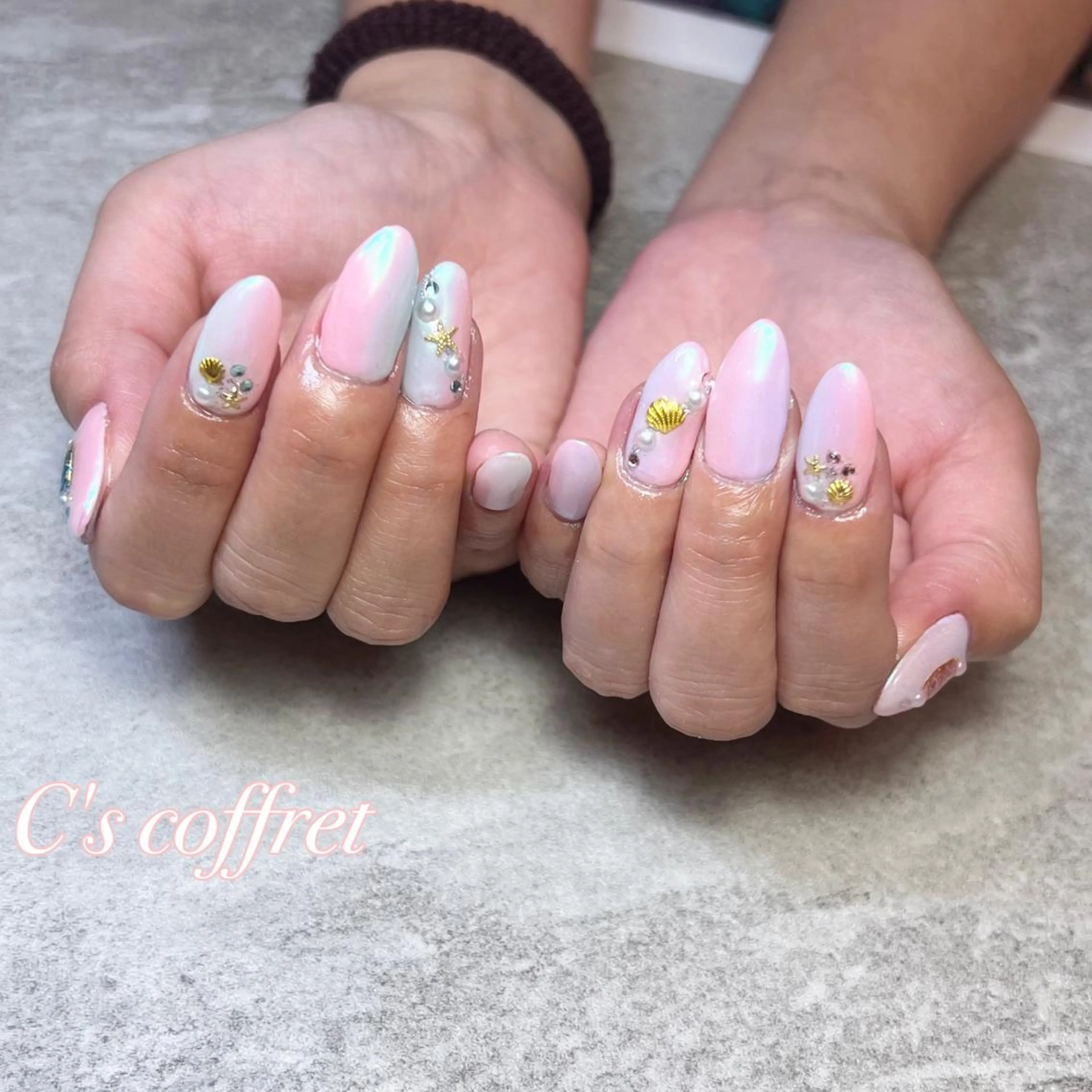 ネイル C's coffret所属・C's coffretのネイルデザイン
