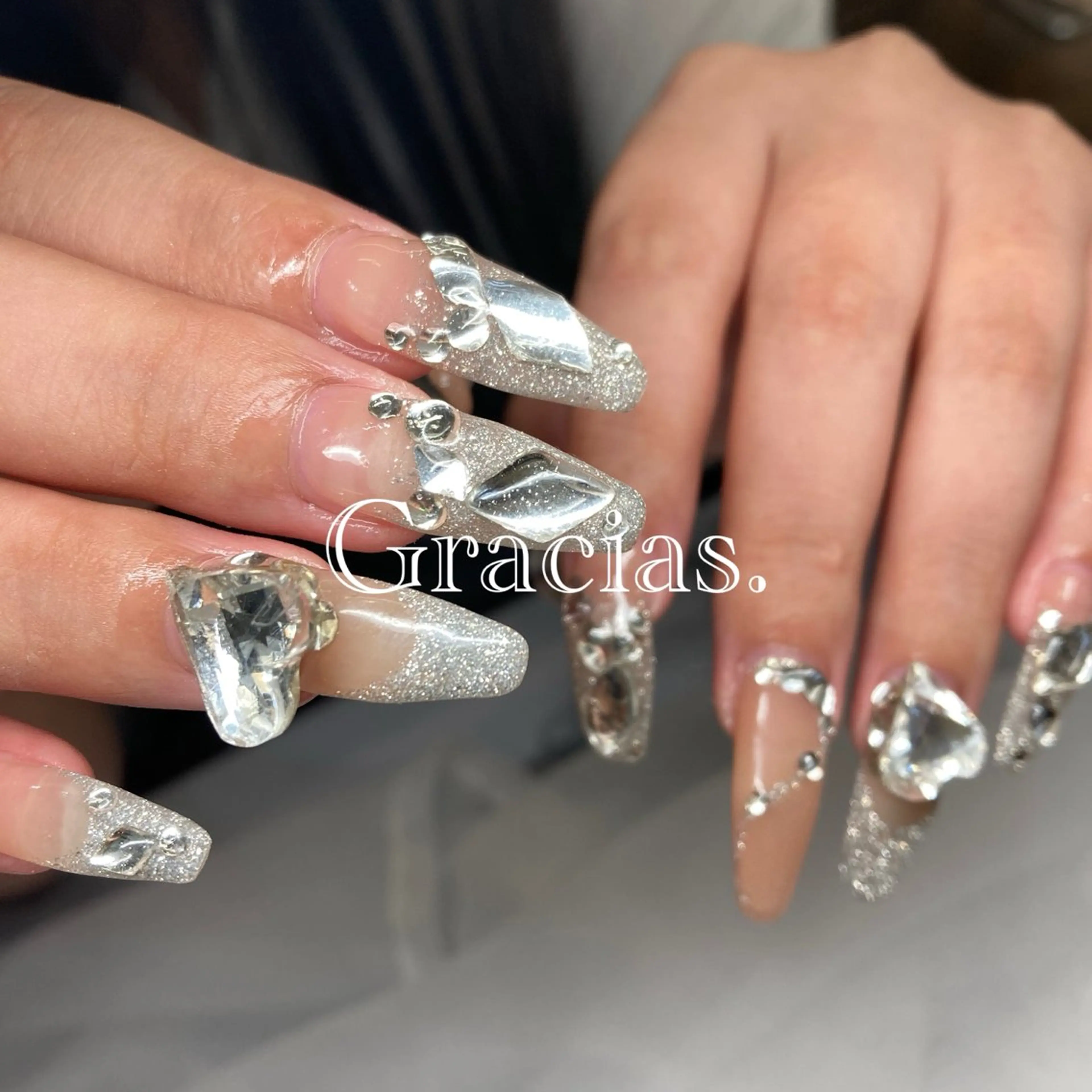 ネイル アートネイル マグネットネイル ワンカラーネイル 夏ネイル ハンドネイル Gracias. rieのネイルデザイン