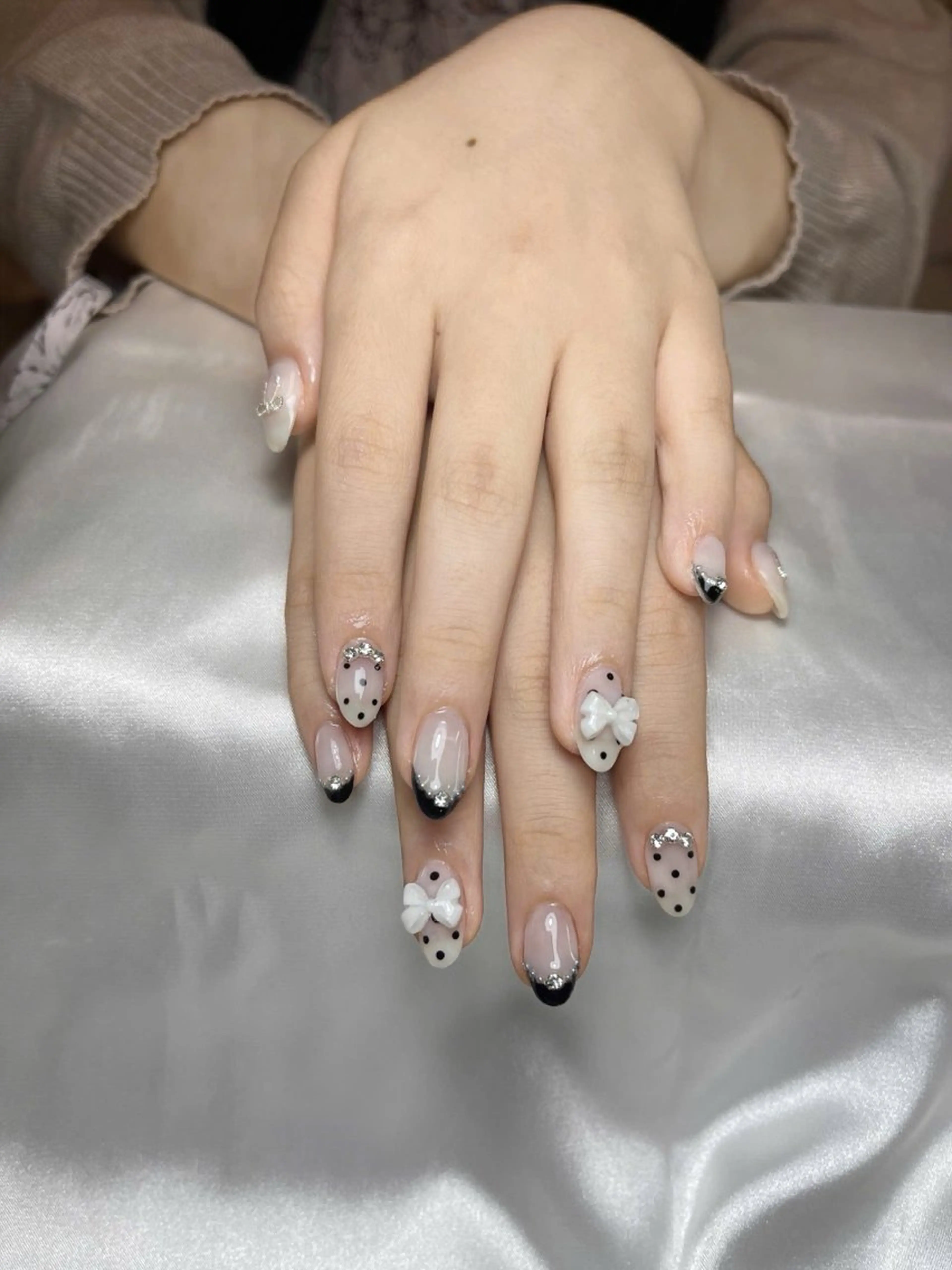 ネイル チークネイル ジェルネイル キラキラネイル 韓国ネイル マグネットネイル ハンドネイル Vp ネイルのネイルデザイン