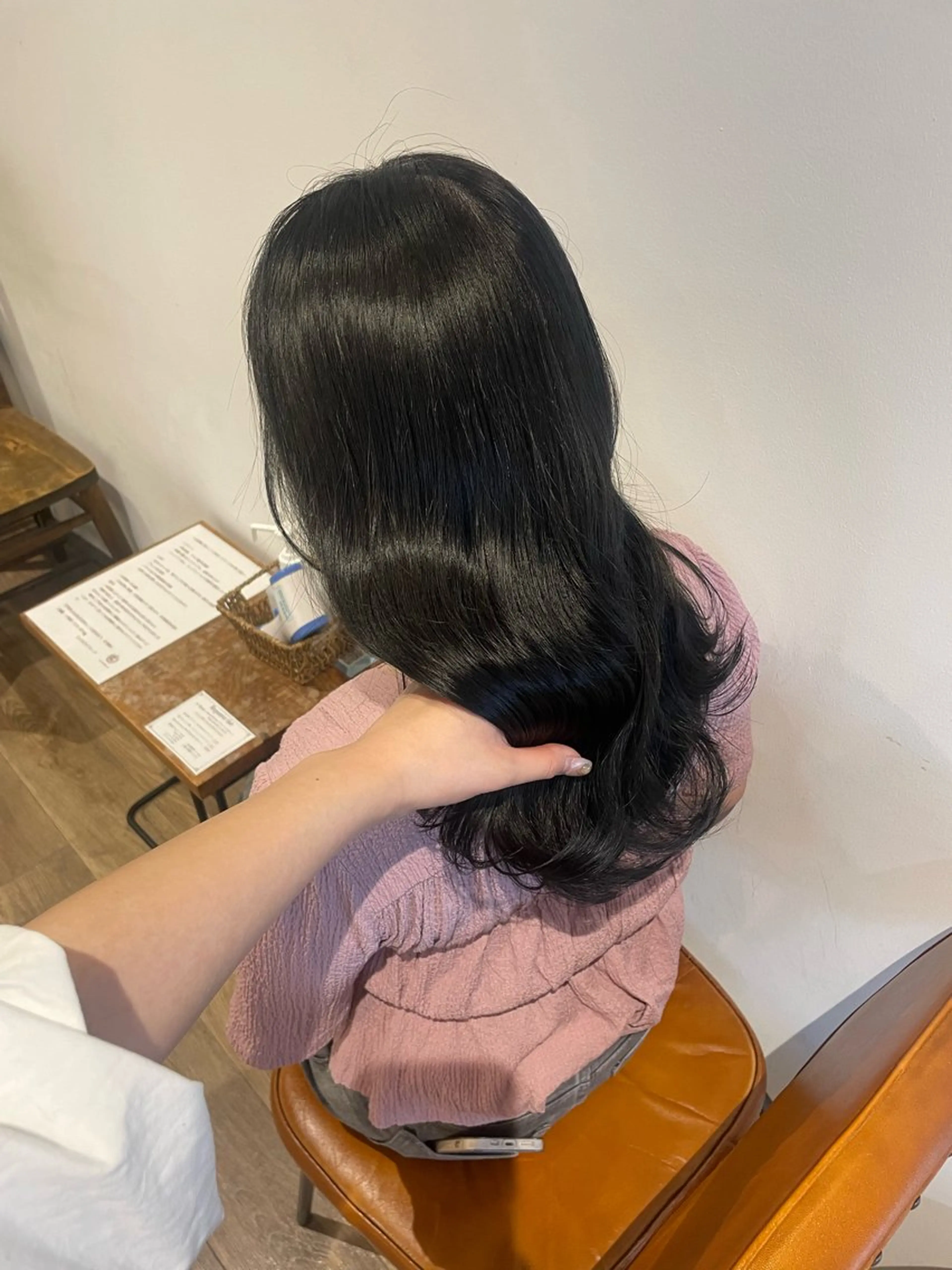 ロング Megu/ベージュ/ 透明感カラーのヘアスタイル