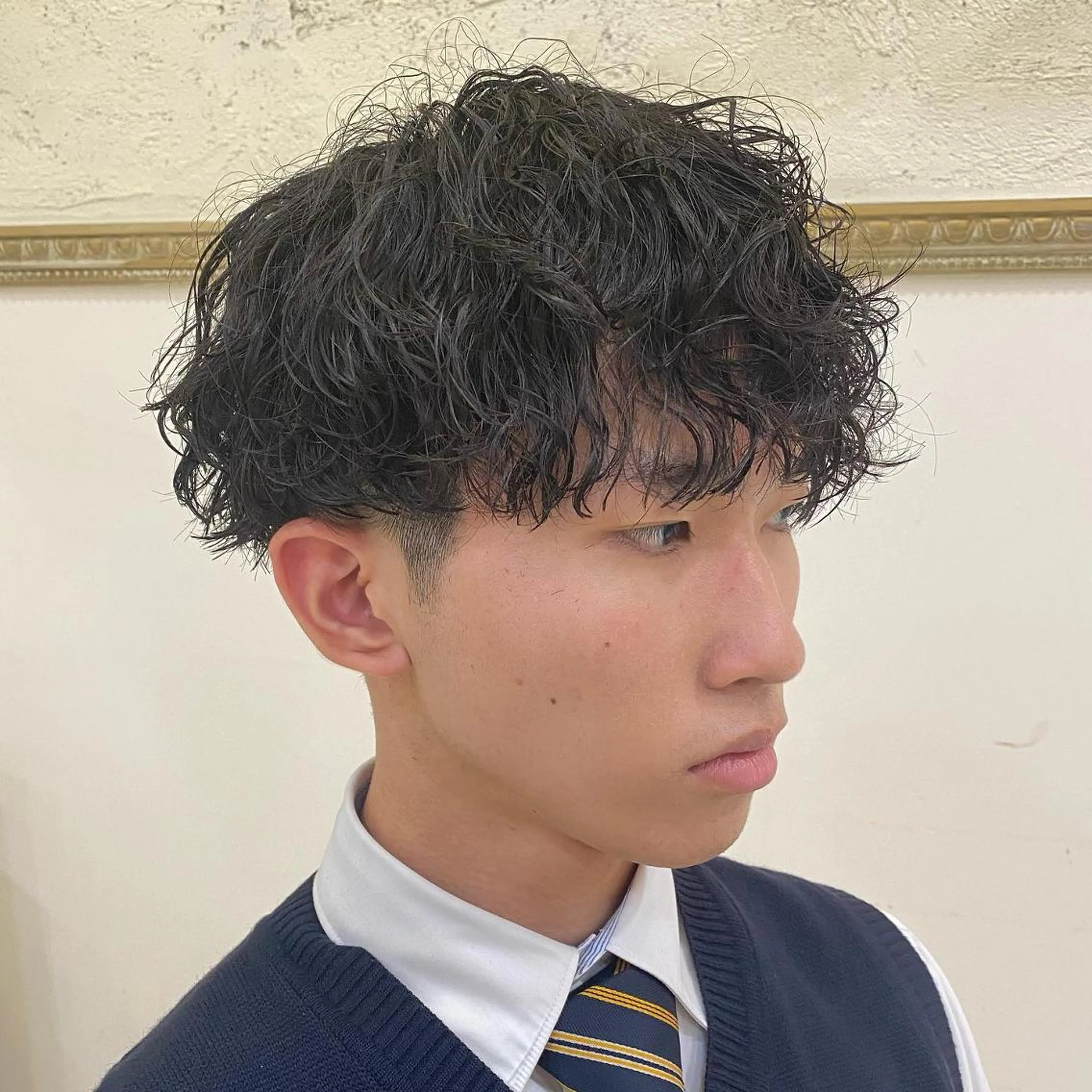 パーマ メンズ フェードカット メンズパーマ メンズツイストパーマ ツイストスパイラルパーマ 刈り上げ 年間2000名担当◎ パーマ職人/仲原佑樹のヘアスタイル