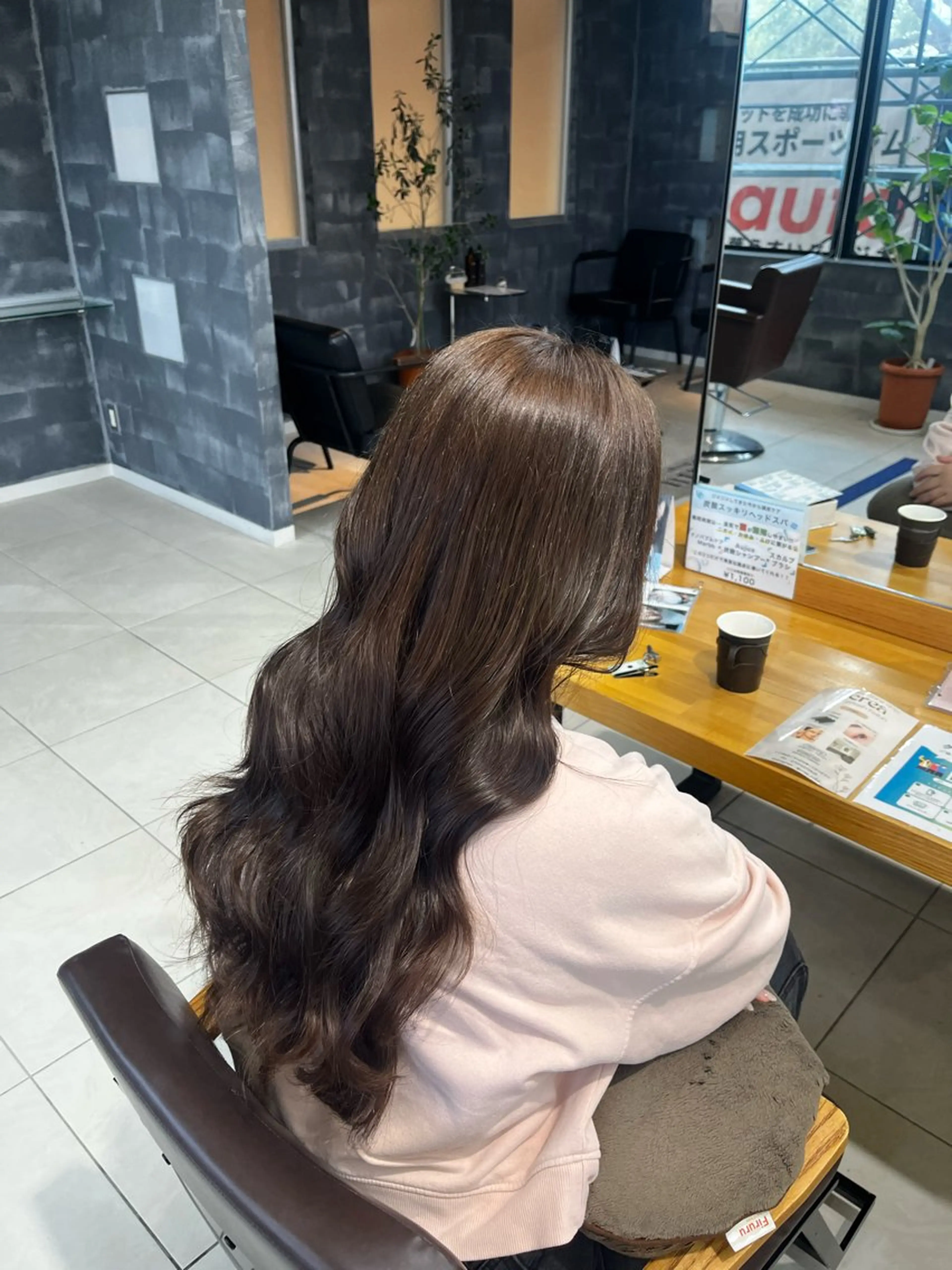 ロング カラー ベージュカラー ブリーチ ブロンド 透明感カラー デザインカラー ヘアカラー ⭐️さき⭐️ カラー/エクステのヘアスタイル